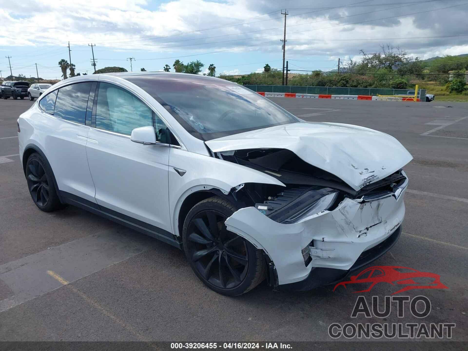 TESLA MODEL X 2017 - 5YJXCBE26HF041371