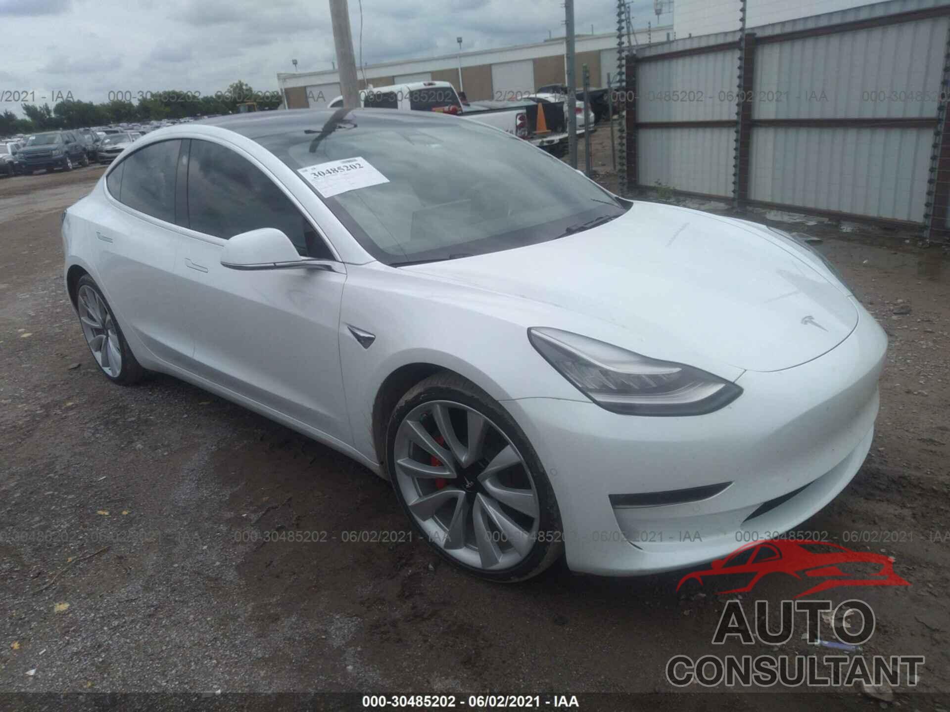 TESLA MODEL 3 2018 - 5YJ3E1EB4JF074569