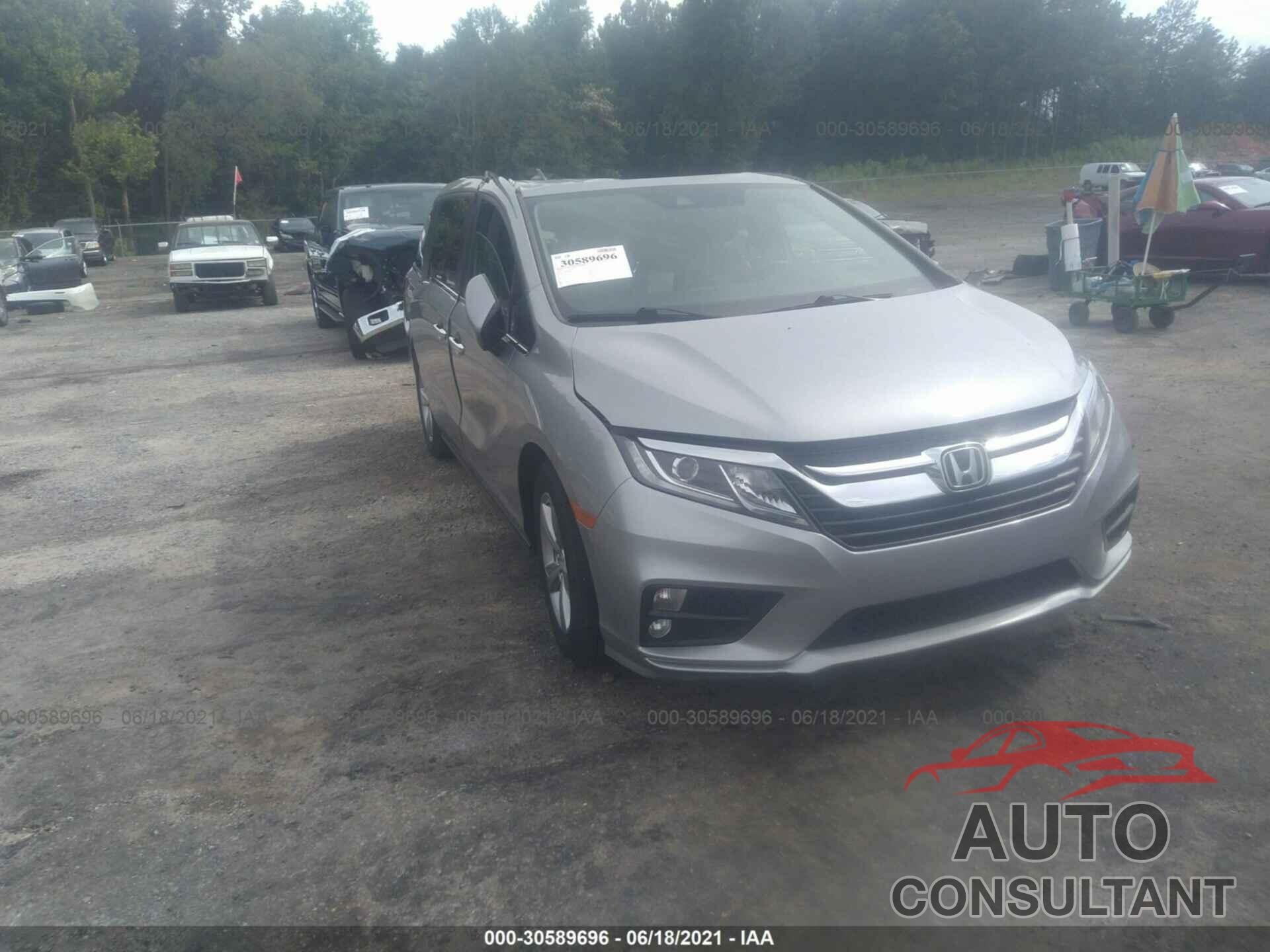 HONDA ODYSSEY 2018 - 5FNRL6H72JB013225