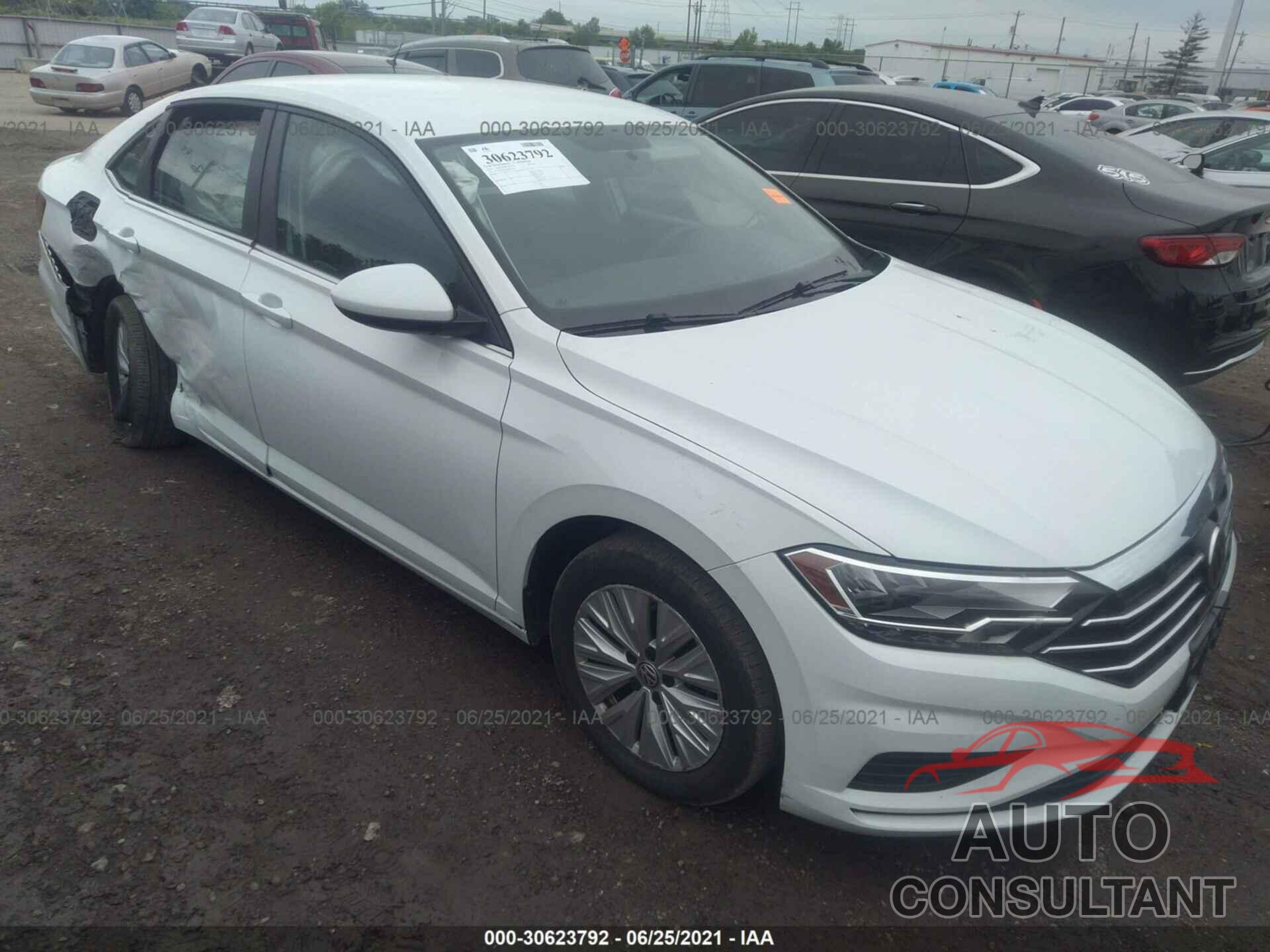VOLKSWAGEN JETTA 2019 - 3VWC57BU6KM047246