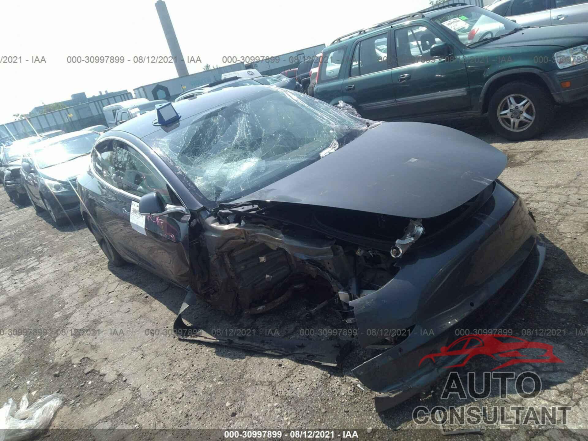 TESLA MODEL 3 2018 - 5YJ3E1EBXJF119272