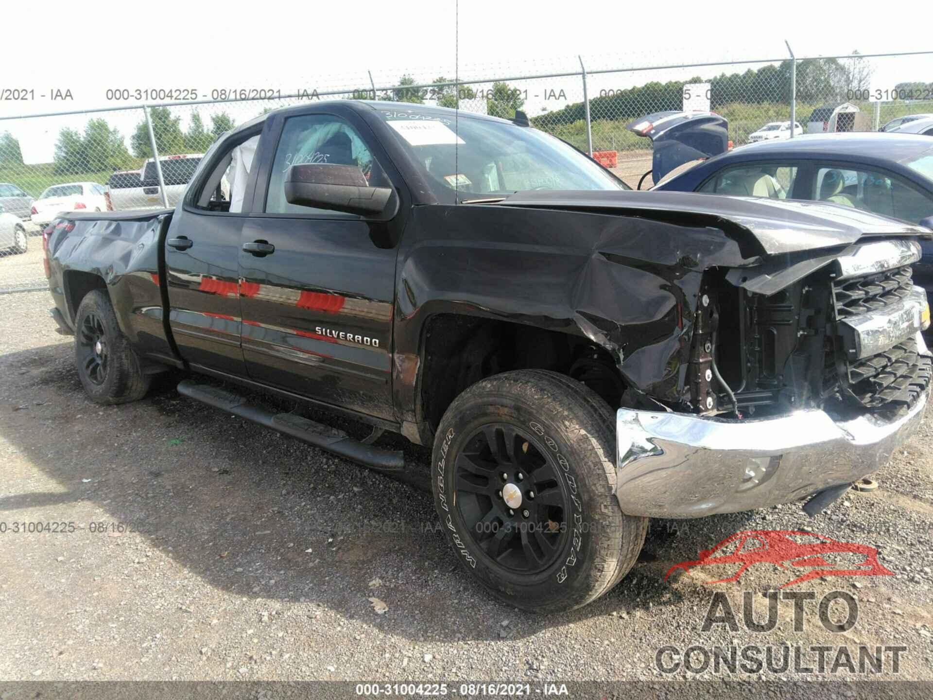 CHEVROLET SILVERADO 1500 2018 - 1GCVKREH1JZ230341
