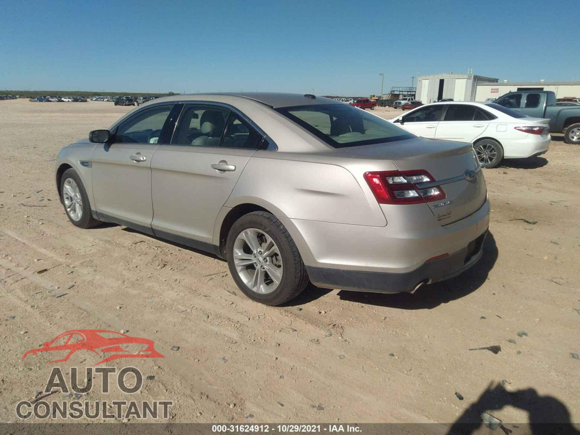 FORD TAURUS 2017 - 1FAHP2D82HG110678