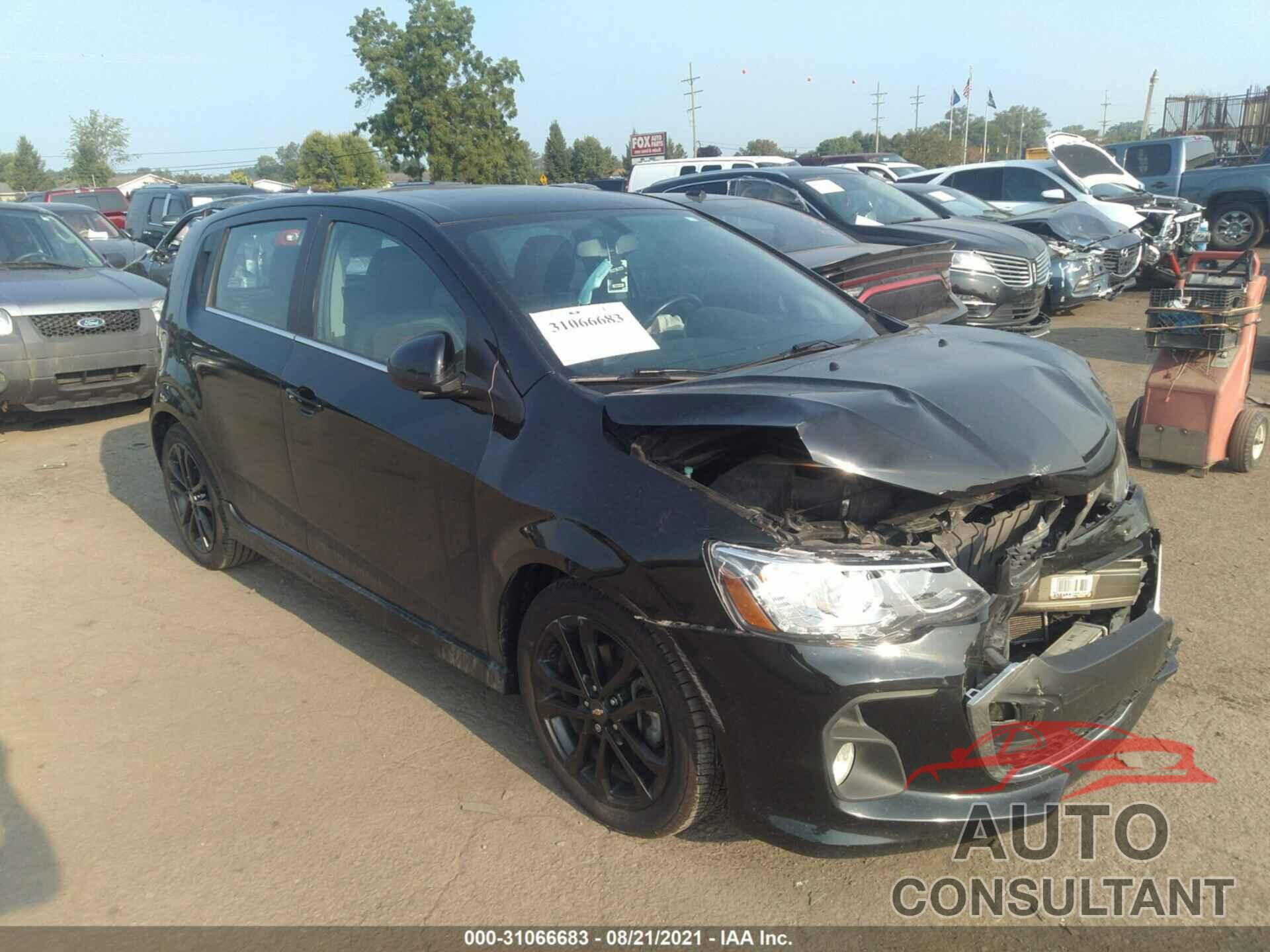 CHEVROLET SONIC 2017 - 1G1JF6SB4H4112169