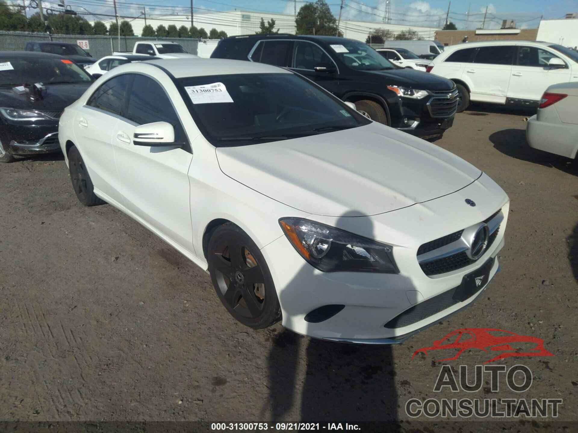 MERCEDES-BENZ CLA 2018 - WDDSJ4GB1JN611539