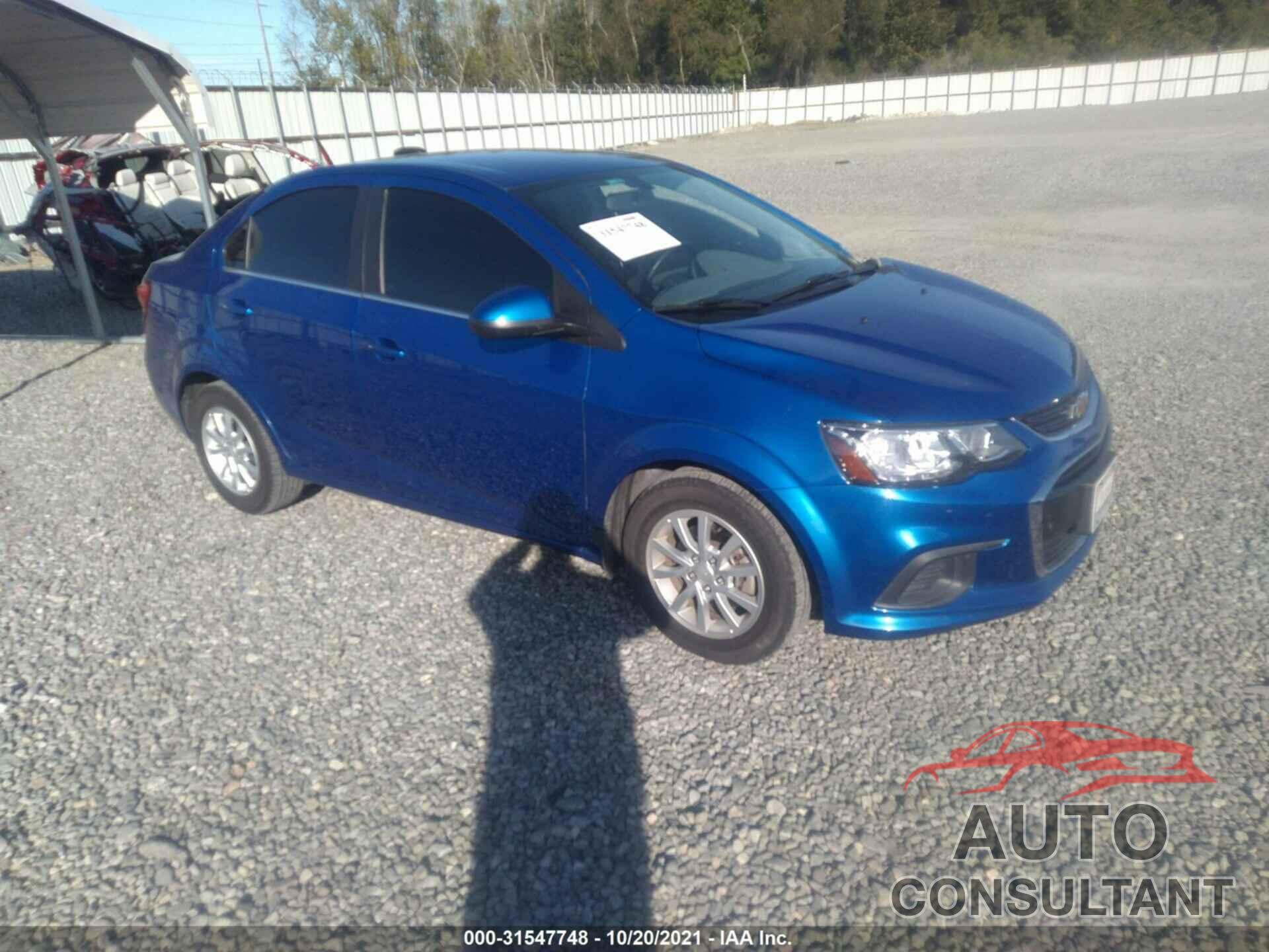 CHEVROLET SONIC 2018 - 1G1JD5SH0J4114060