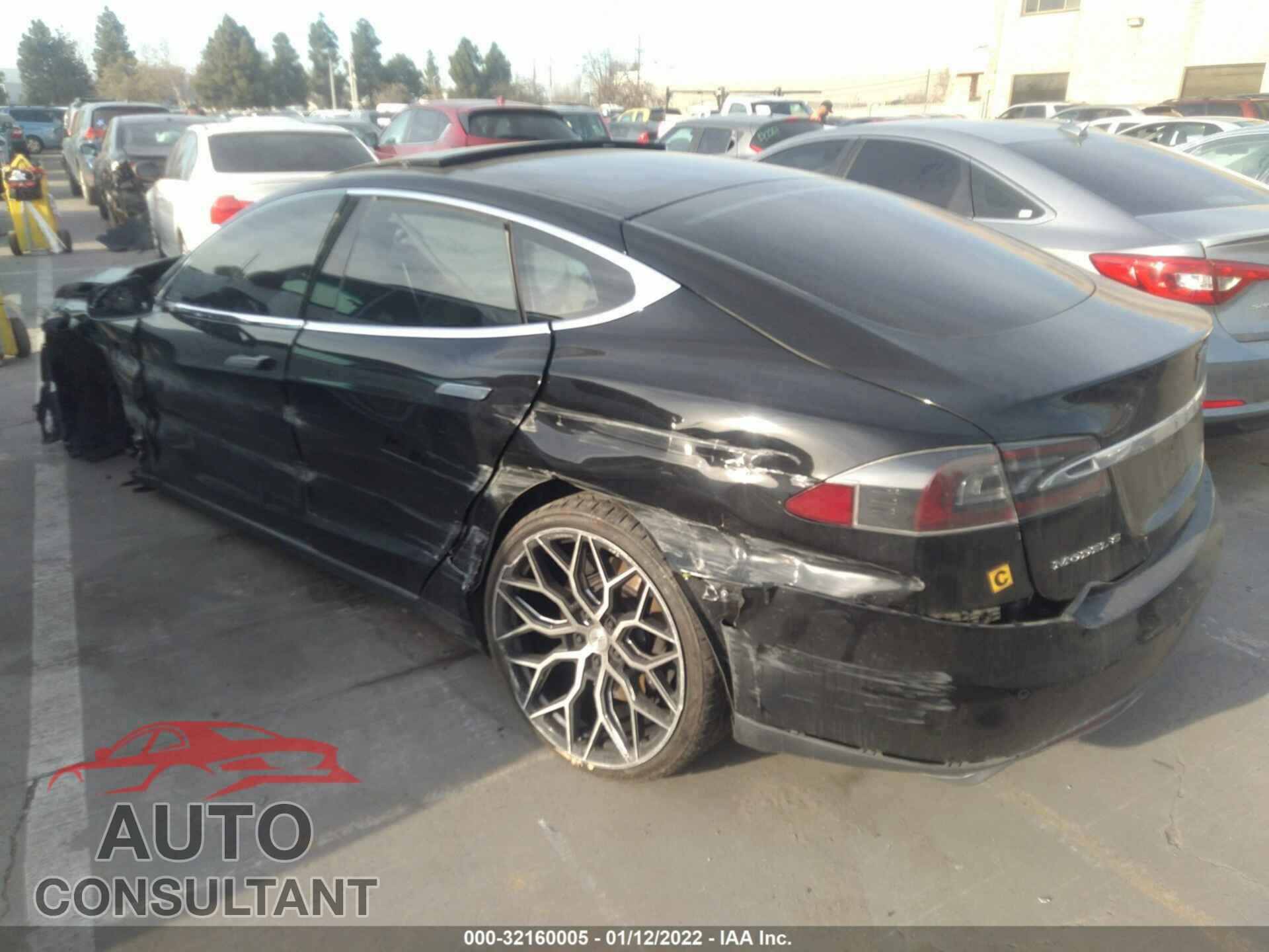 TESLA MODEL S 2016 - 5YJSA1E11GF136565