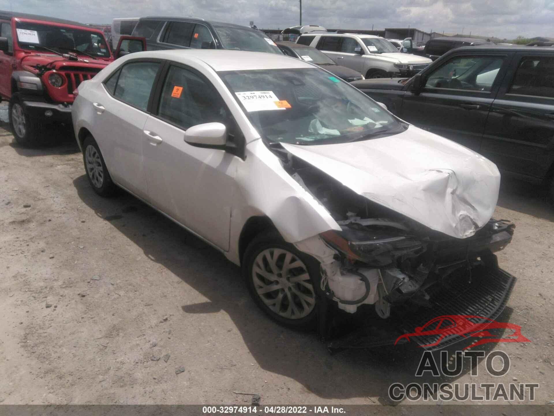 TOYOTA COROLLA 2017 - 5YFBURHE8HP710850