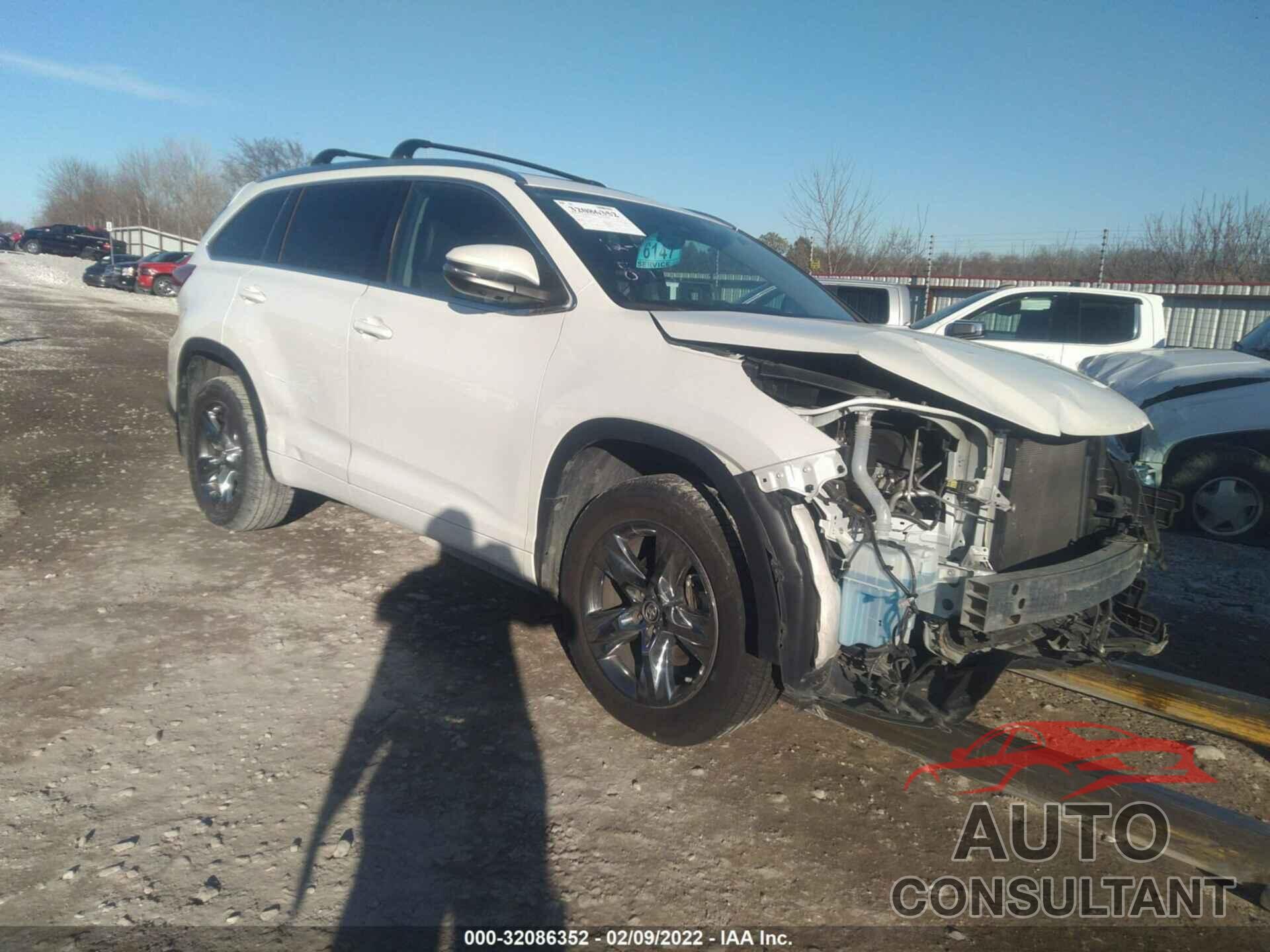 TOYOTA HIGHLANDER 2018 - 5TDDZRFH9JS498934