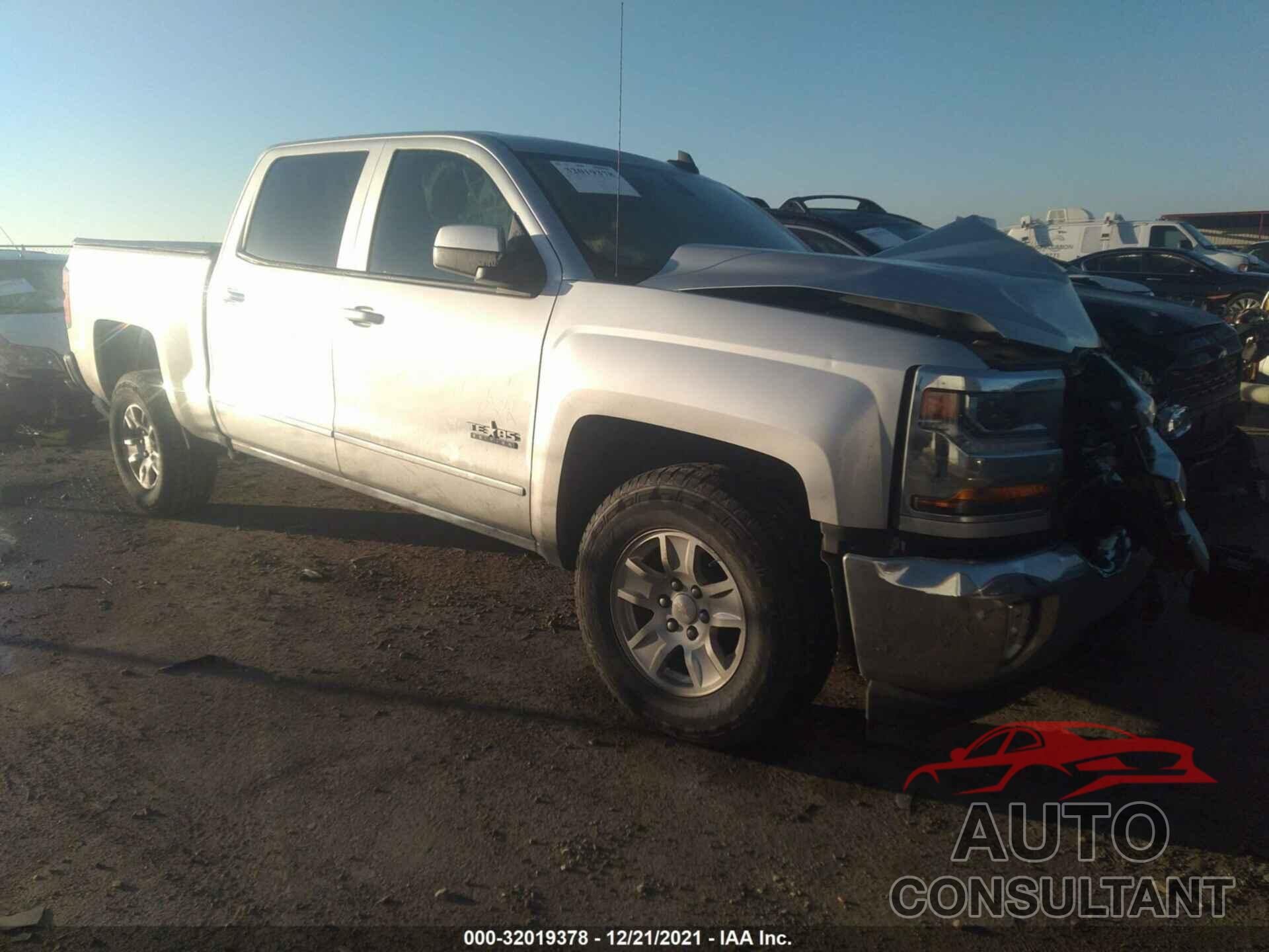 CHEVROLET SILVERADO 1500 2018 - 3GCUCRER2JG411174