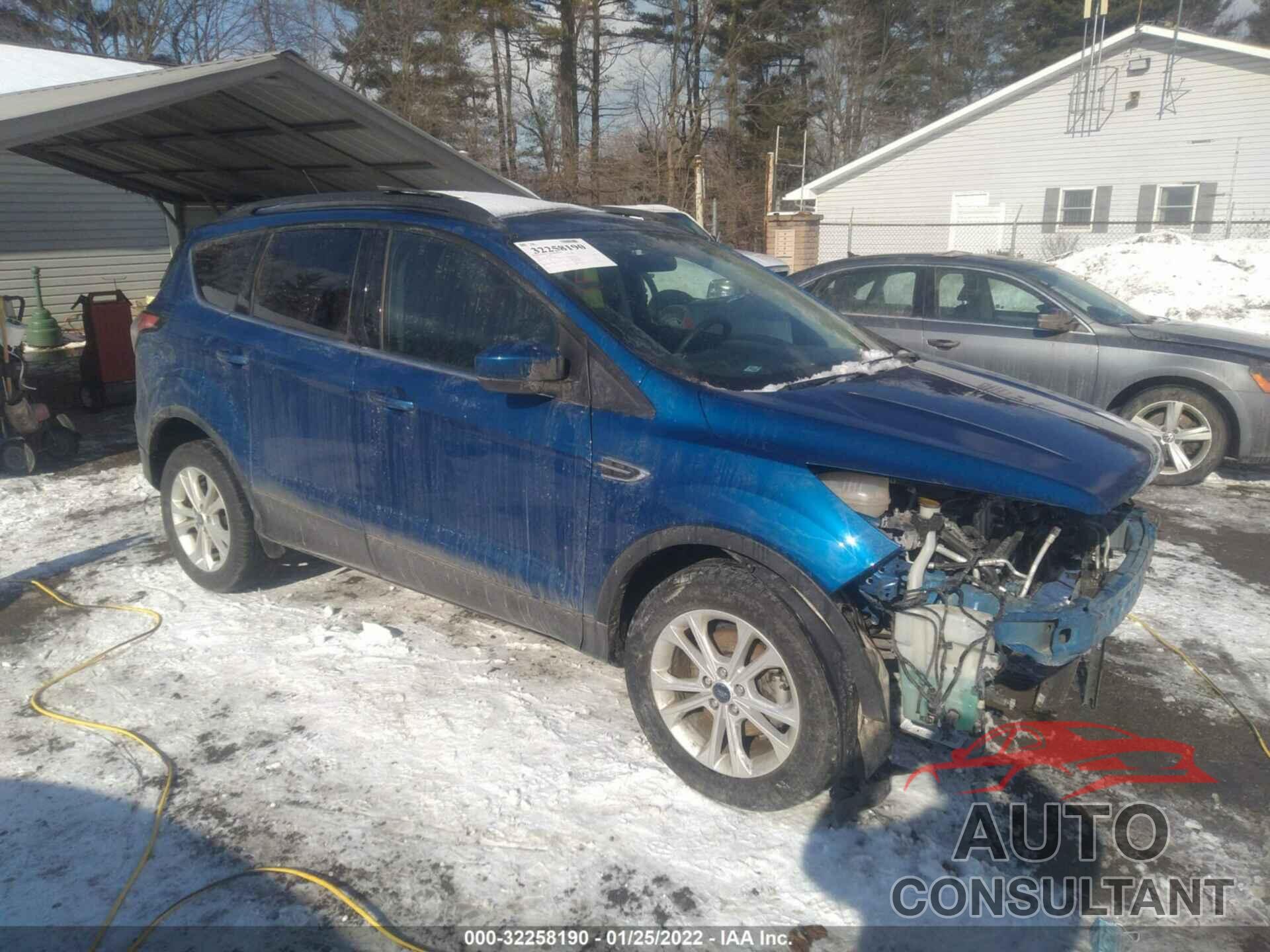 FORD ESCAPE 2018 - 1FMCU0GD0JUC30007
