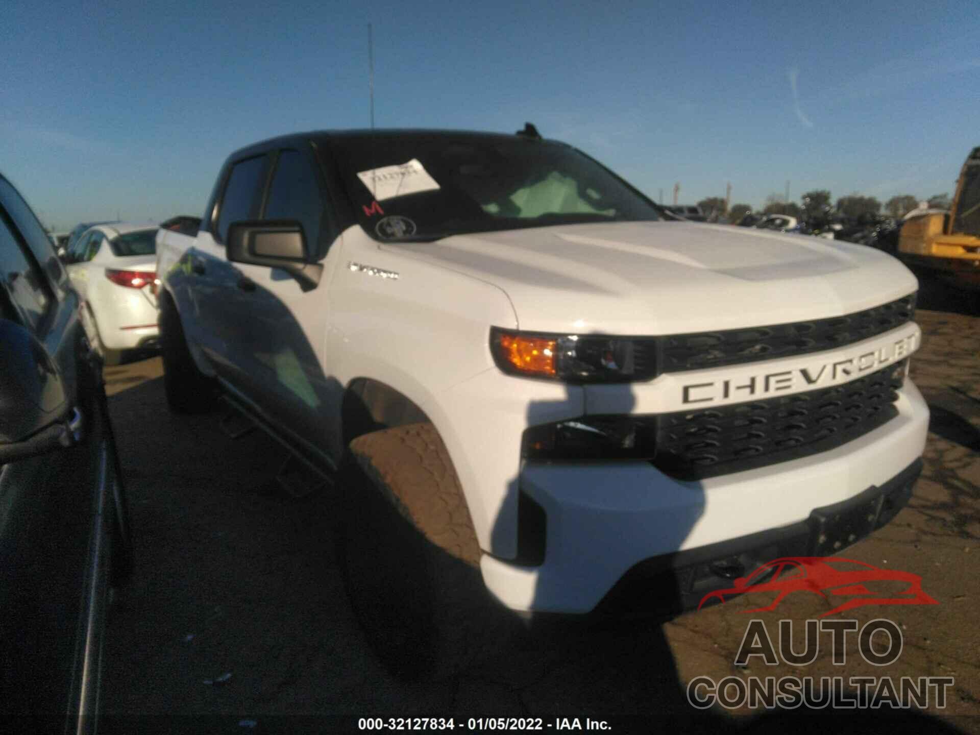 CHEVROLET SILVERADO 1500 2020 - 1GCPWBEK6LZ350686