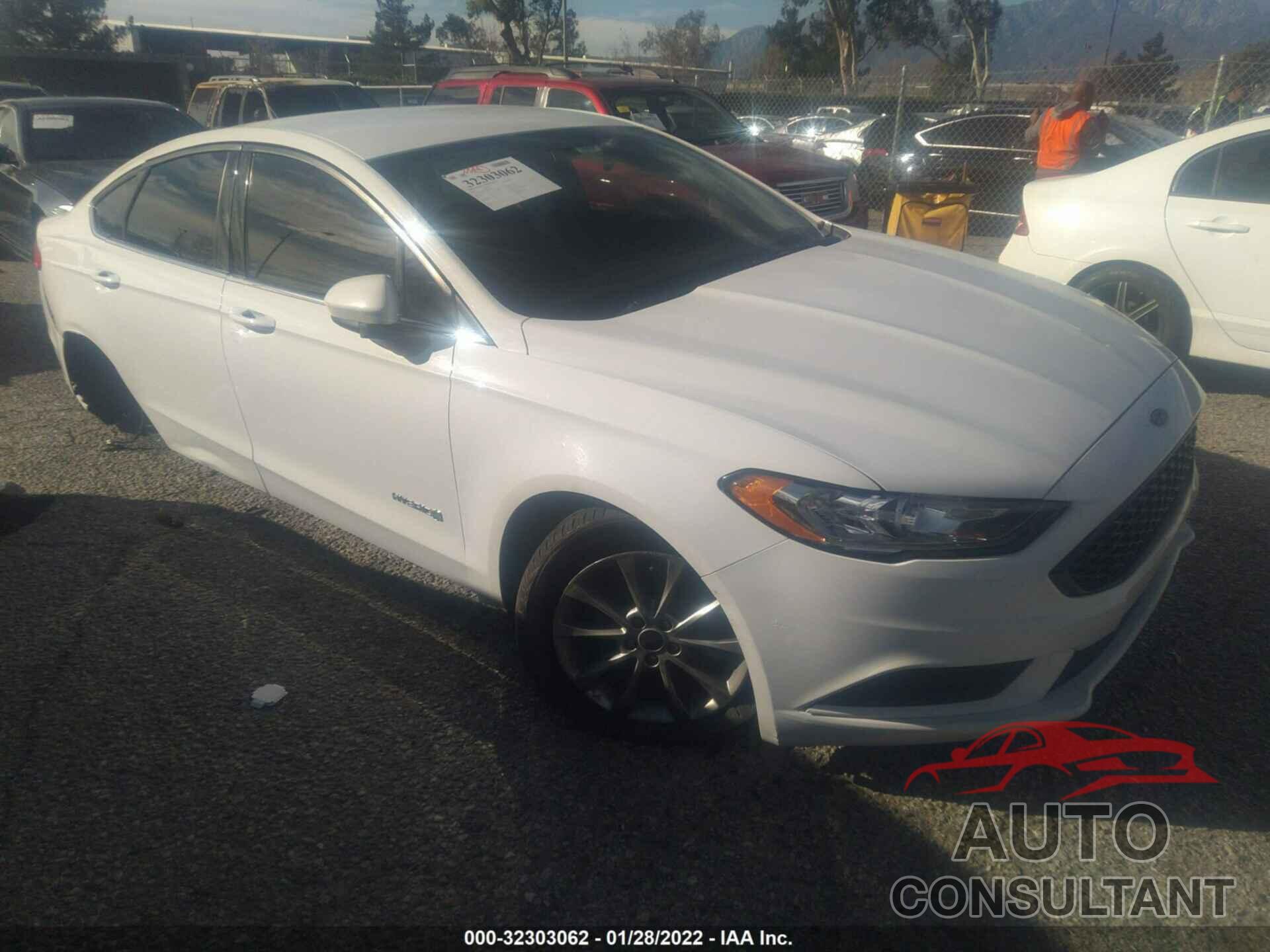 FORD FUSION 2017 - 3FA6P0LU4HR260942