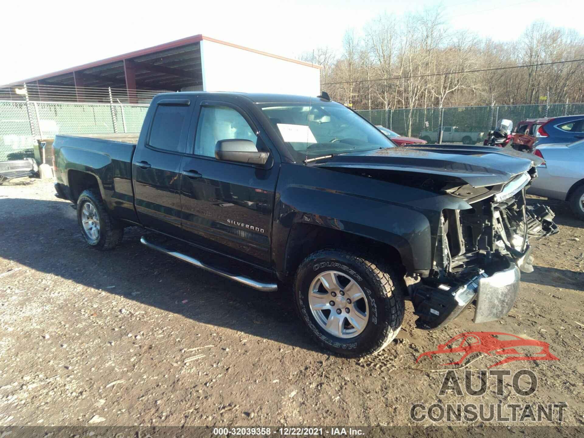 CHEVROLET SILVERADO 1500 2018 - 1GCVKREC8JZ121122