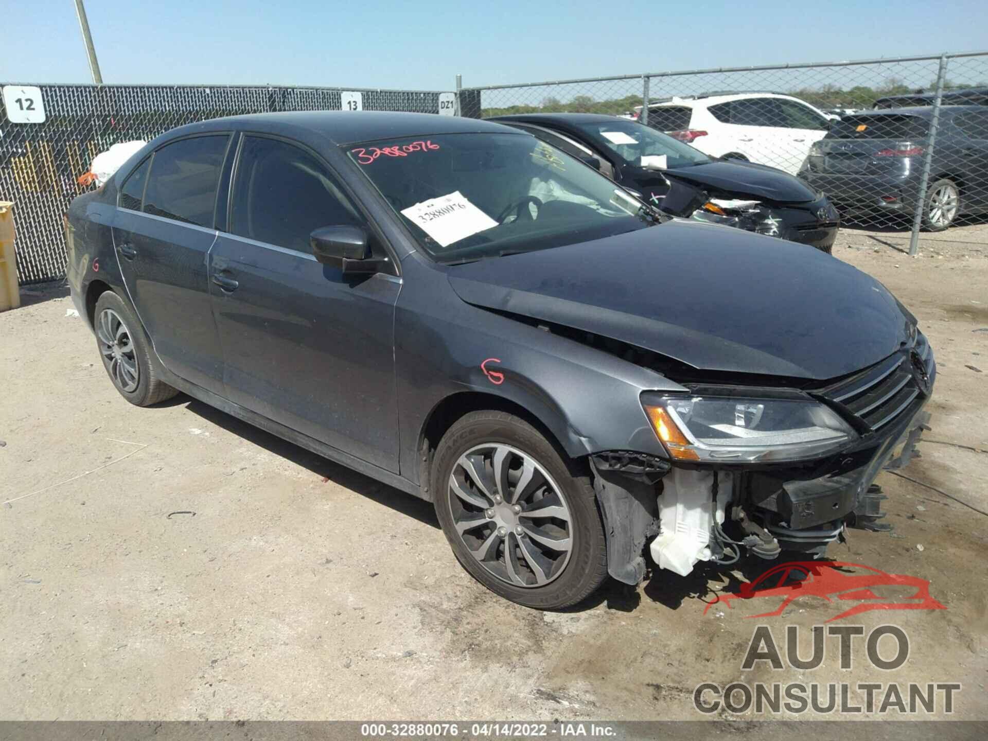 VOLKSWAGEN JETTA 2017 - 3VW2B7AJ2HM259078
