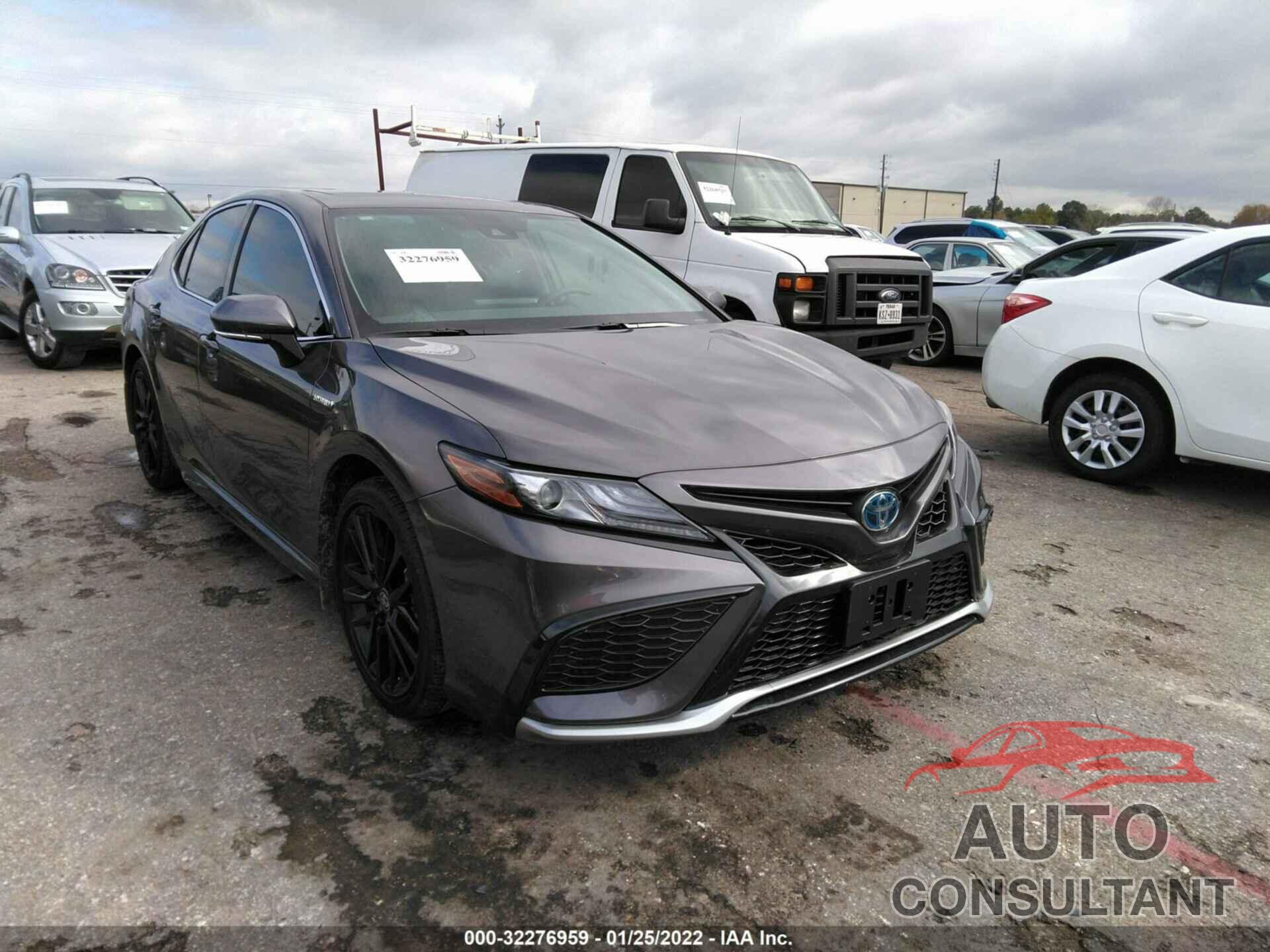 TOYOTA CAMRY 2021 - 4T1K31AK2MU030875