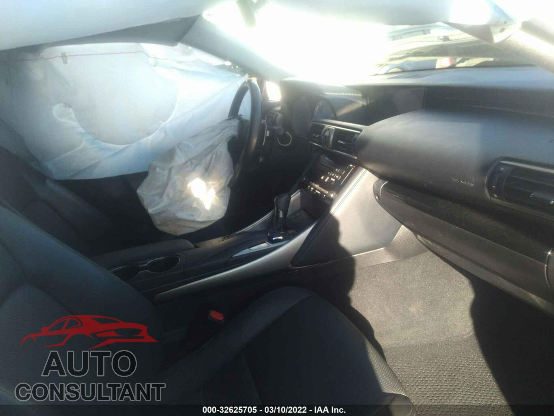 LEXUS IS 2017 - JTHBA1D2XH5042972