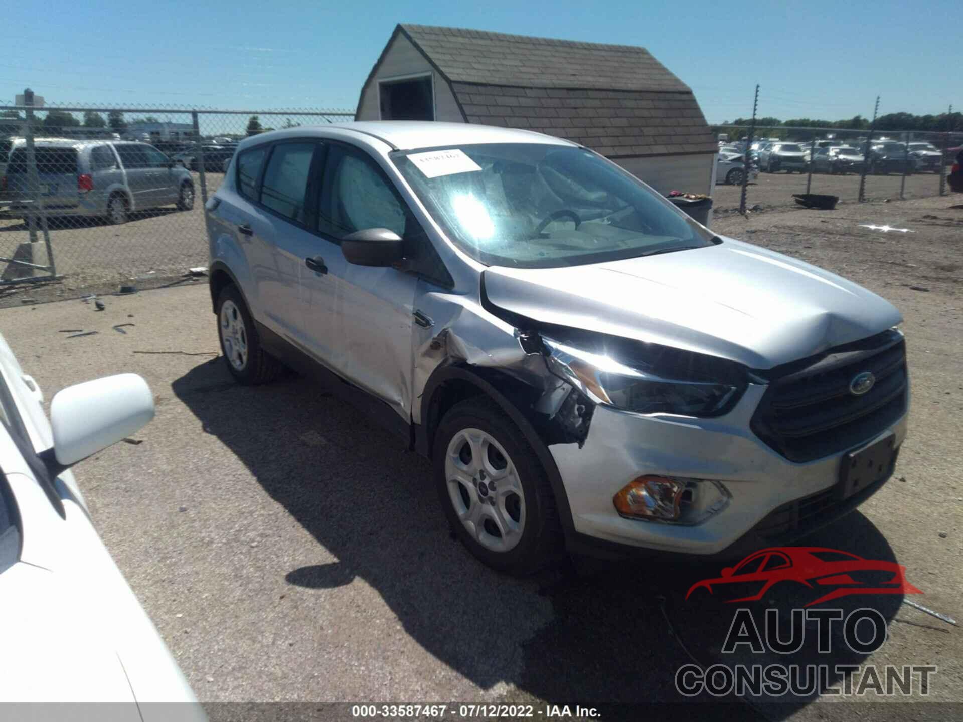 FORD ESCAPE 2017 - 1FMCU0F79HUD06359
