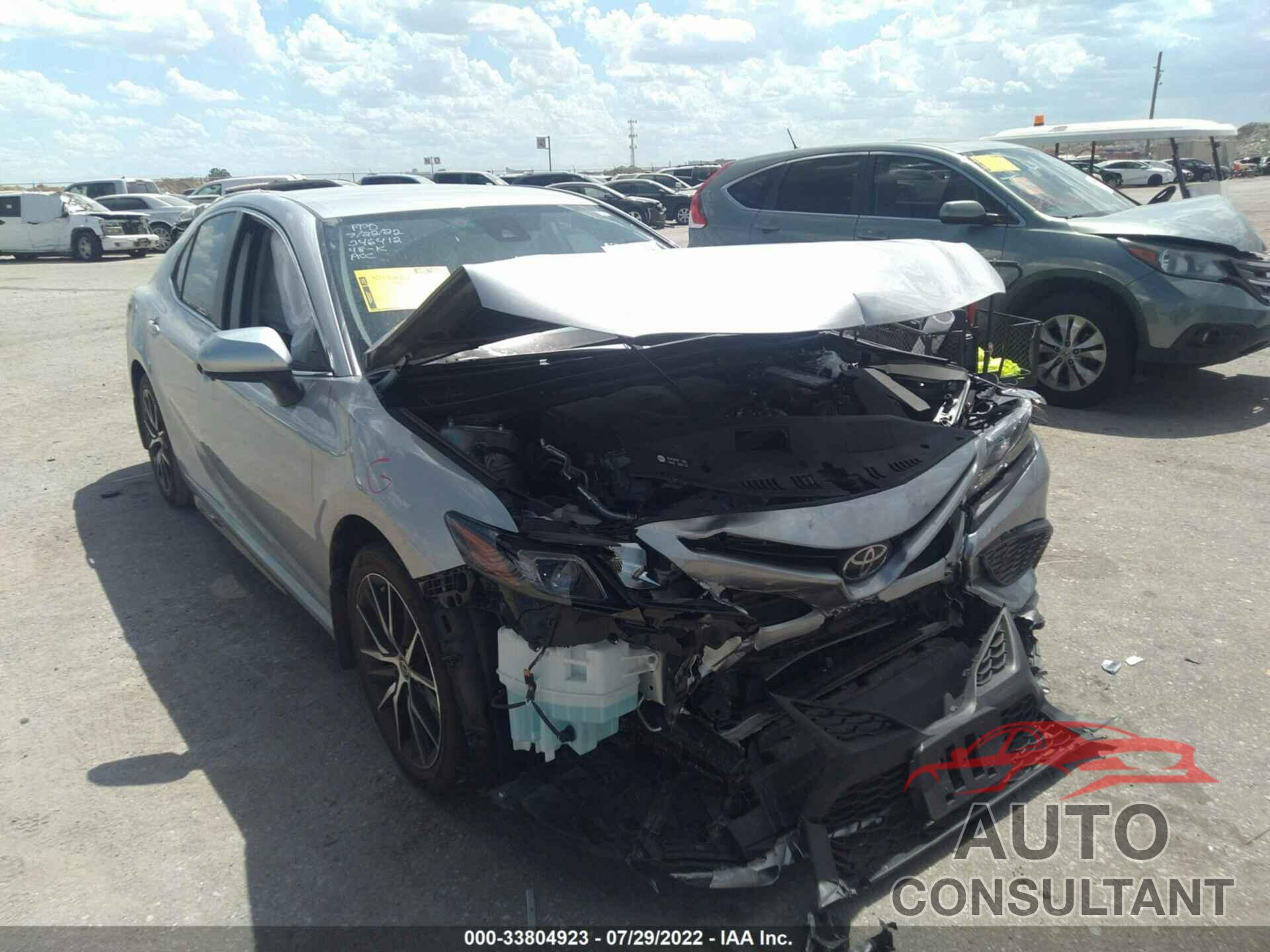 TOYOTA CAMRY 2021 - 4T1G11AK3MU477842