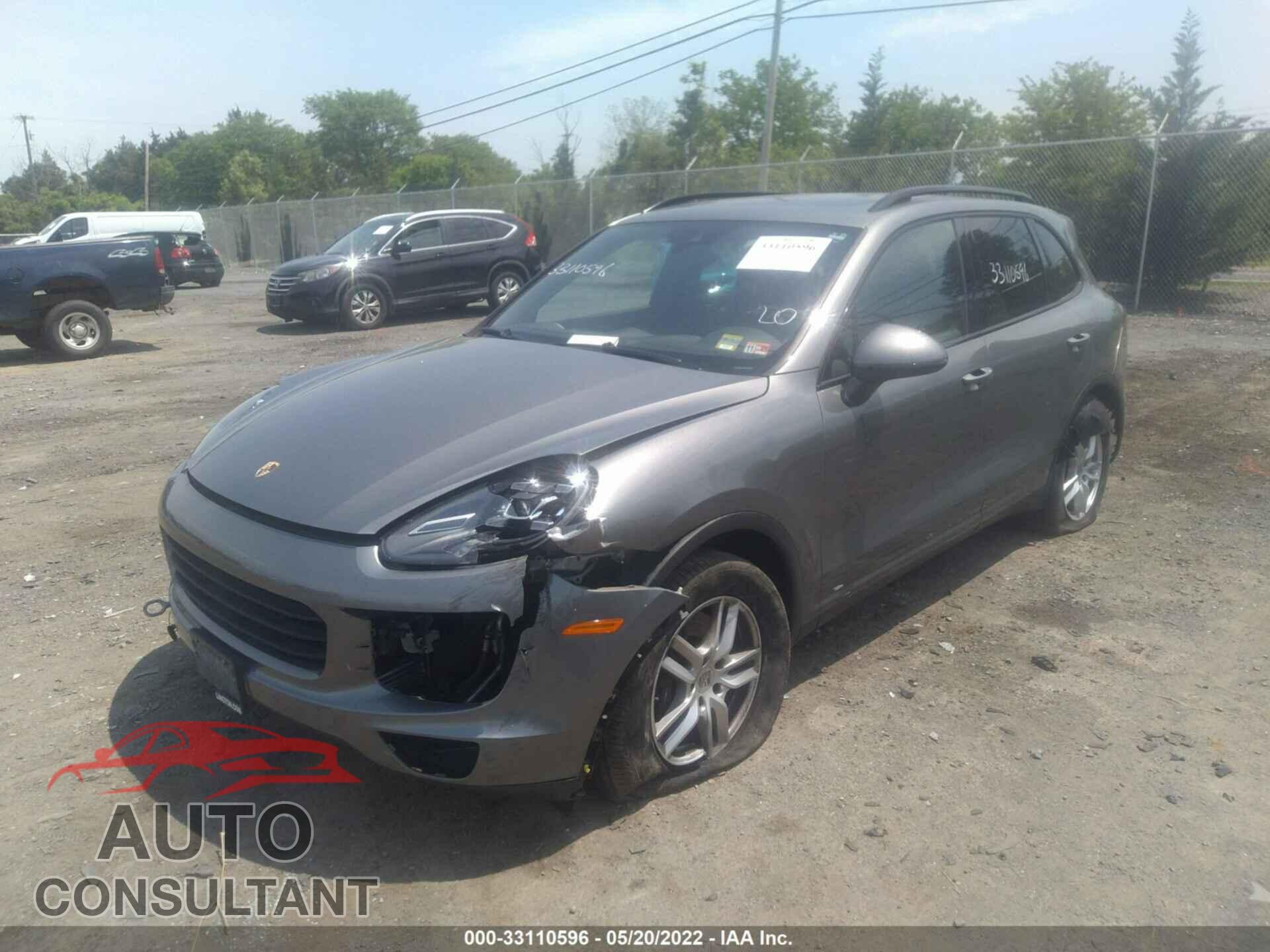 PORSCHE CAYENNE 2016 - WP1AA2A28GKA14500