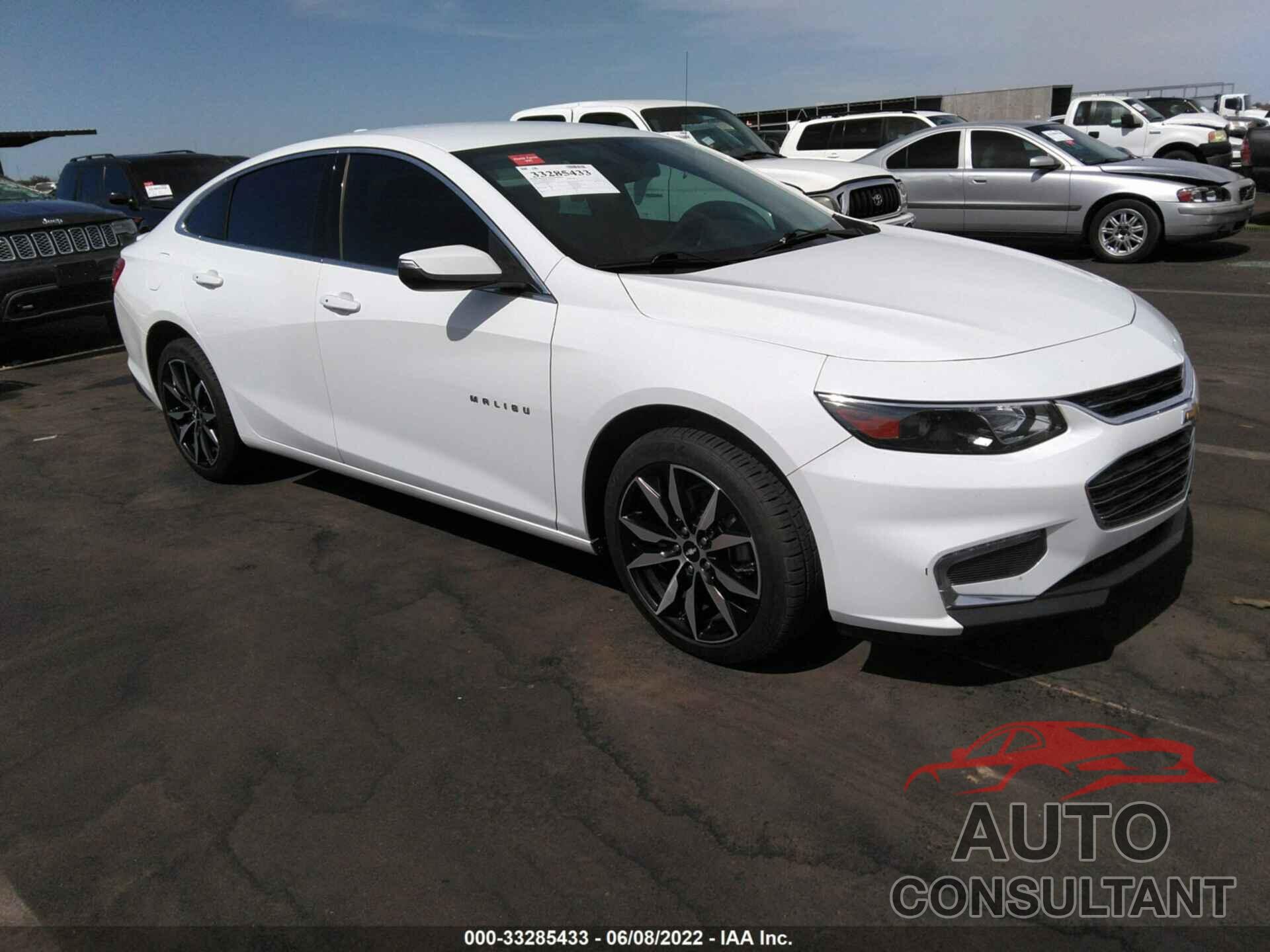 CHEVROLET MALIBU 2018 - 1G1ZD5ST2JF216973