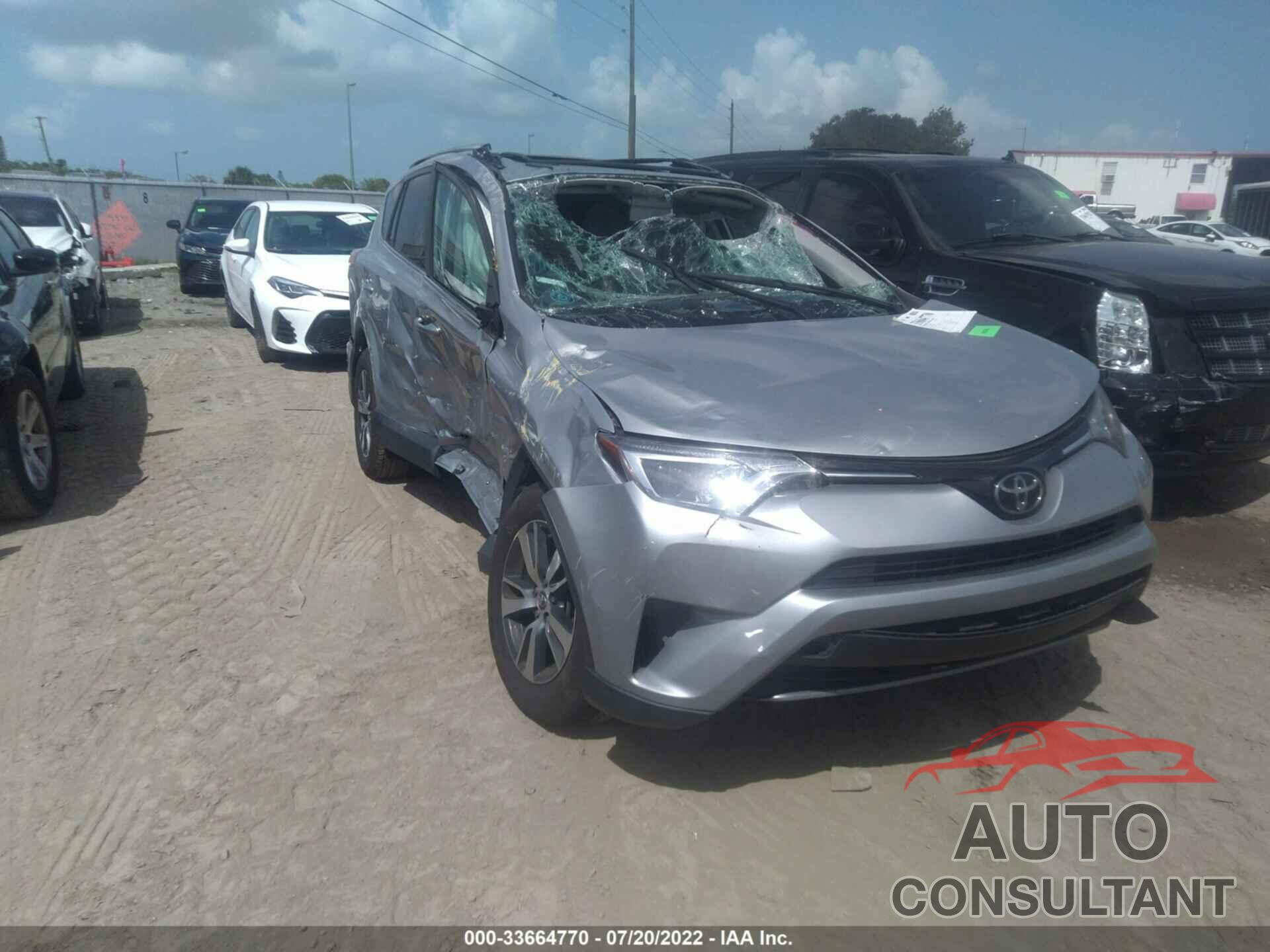 TOYOTA RAV4 2018 - 2T3WFREV1JW464087
