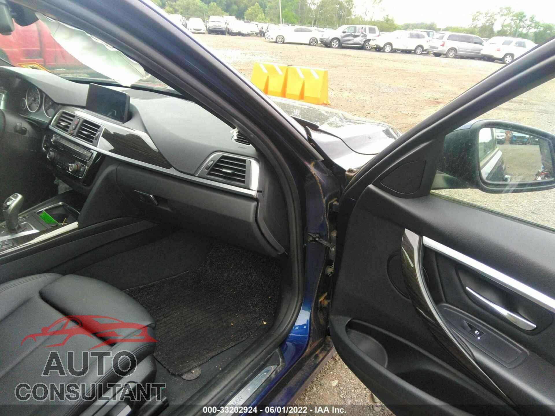 BMW 3 SERIES 2016 - WBA8E3G57GNU38533