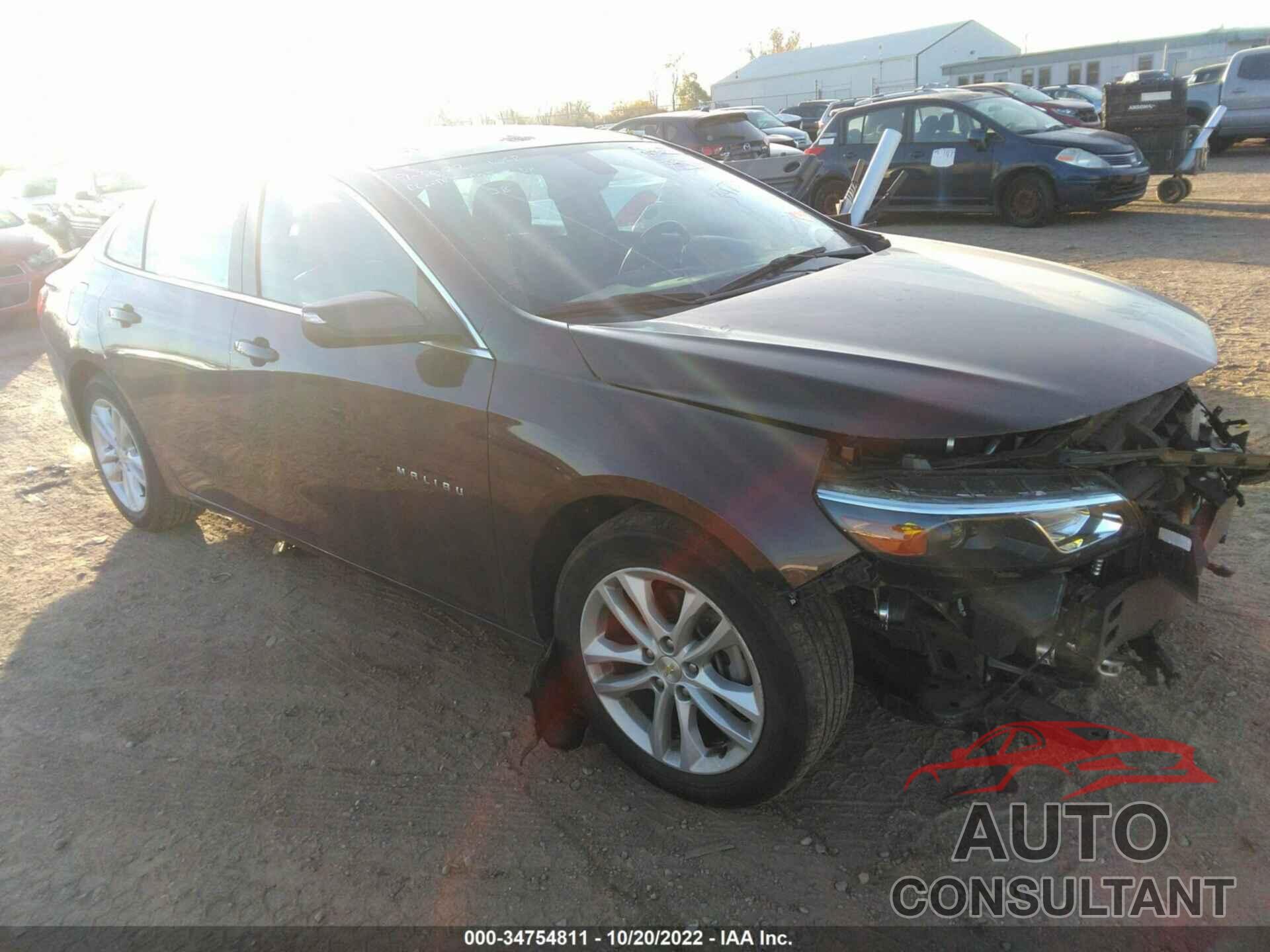CHEVROLET MALIBU 2016 - 1G1ZE5ST1GF317363