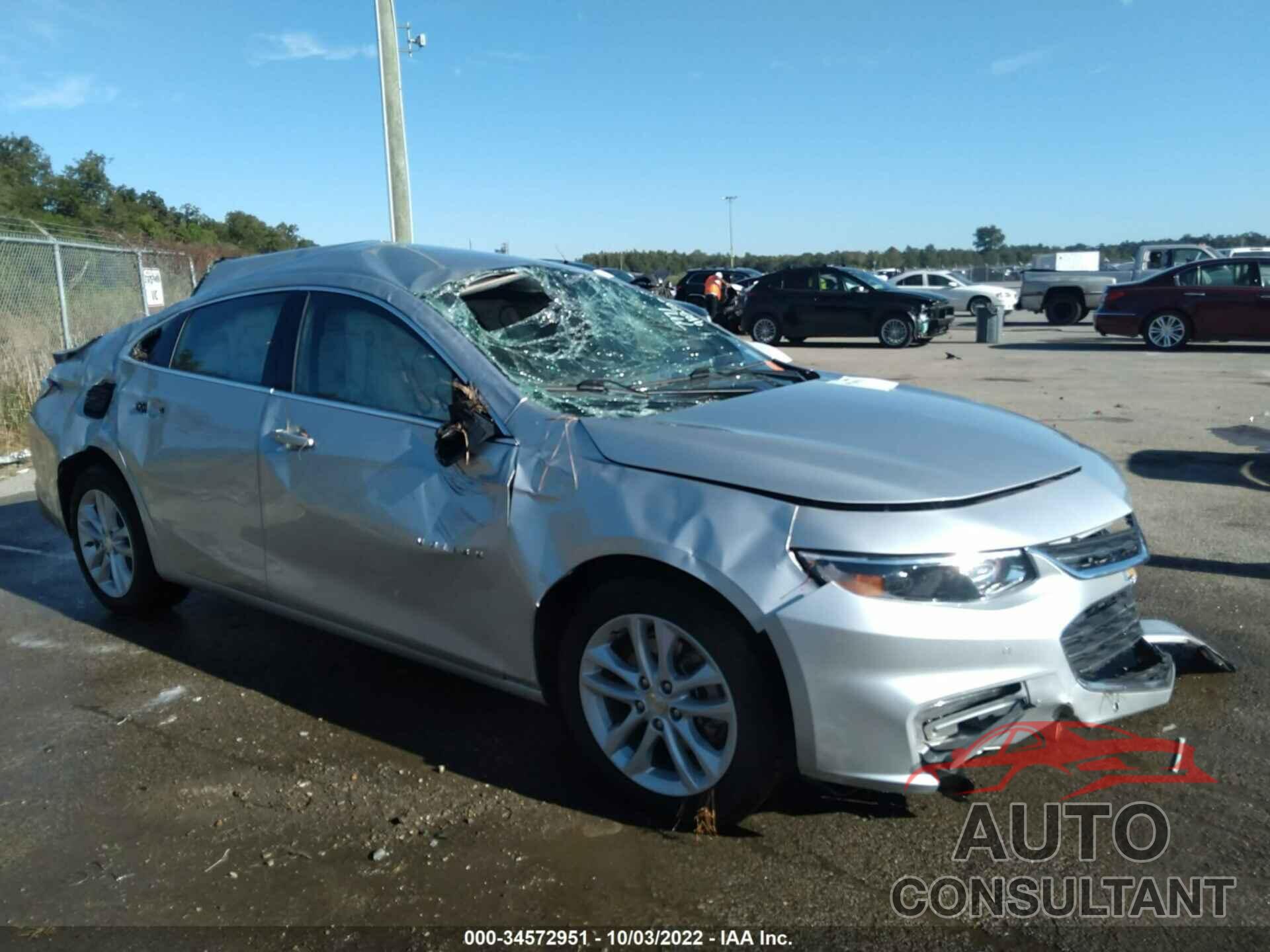 CHEVROLET MALIBU 2018 - 1G1ZD5ST8JF240811