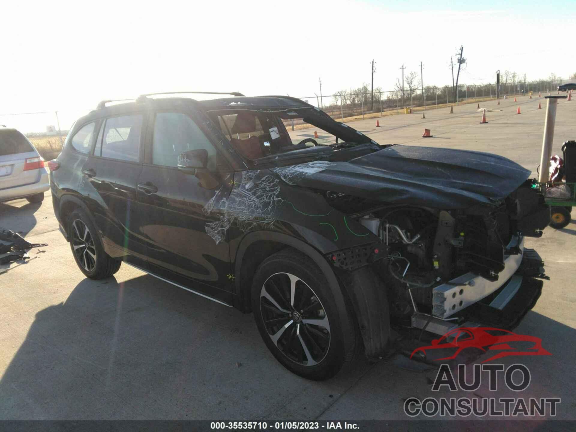TOYOTA HIGHLANDER 2021 - 5TDLZRAH2MS053863