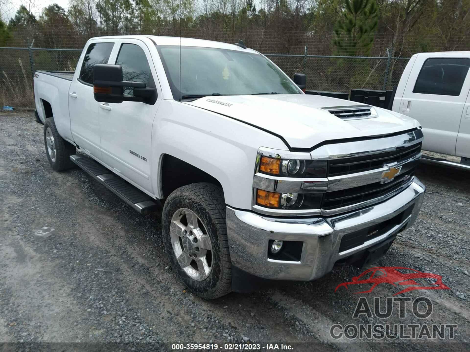 CHEVROLET SILVERADO 2500HD 2018 - 1GC1KVEY3JF200492