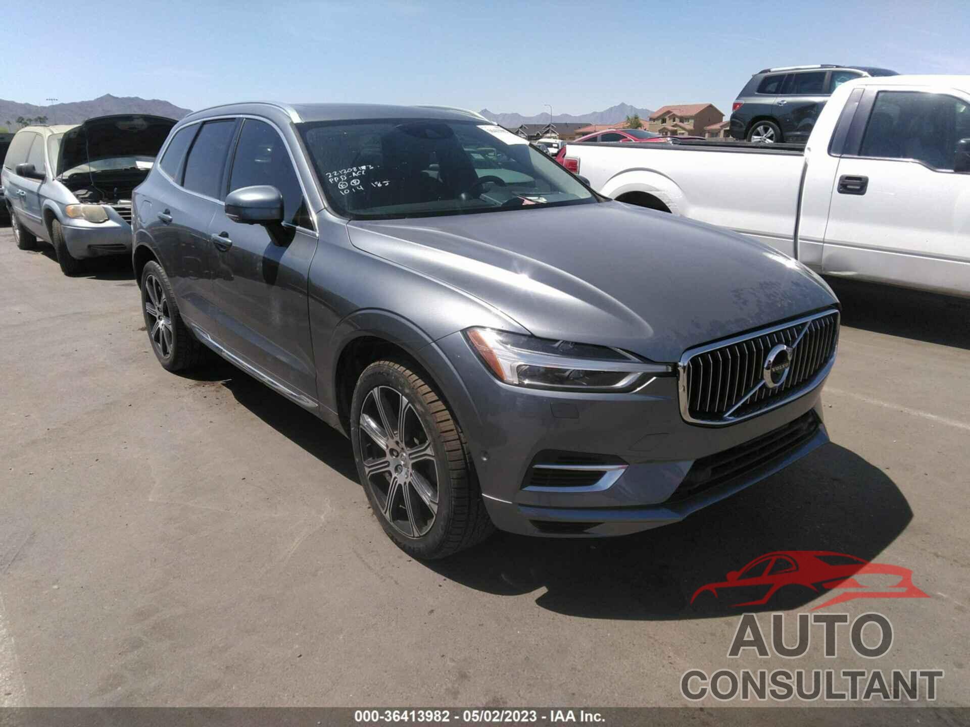 VOLVO XC60 HYBRID 2018 - LYVBR0DL8JB073088