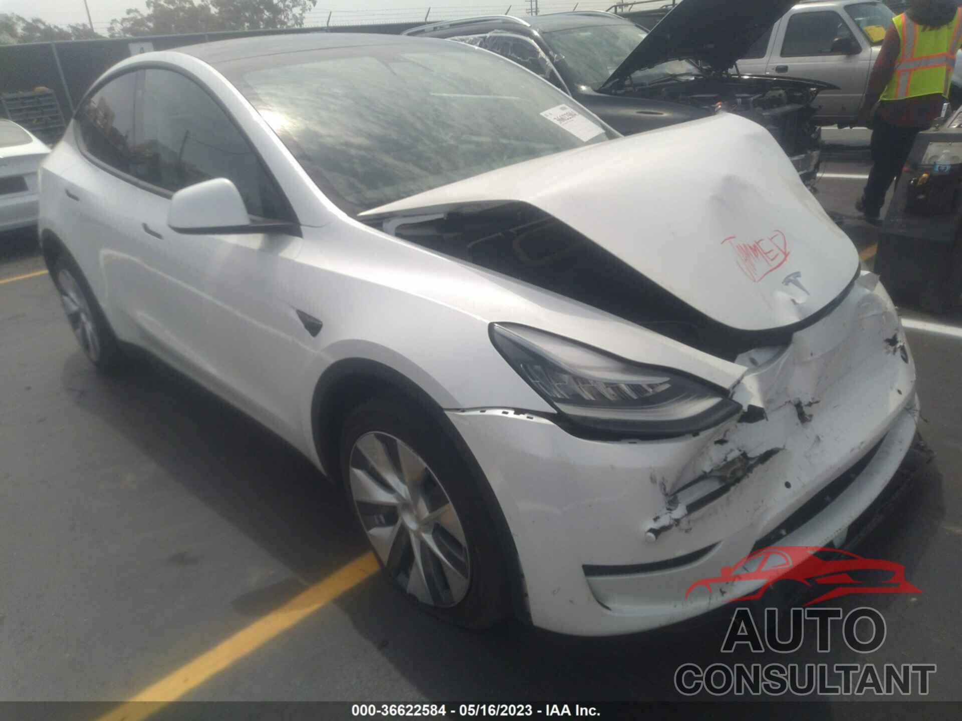 TESLA MODEL Y 2020 - 5YJYGDEE7LF054363