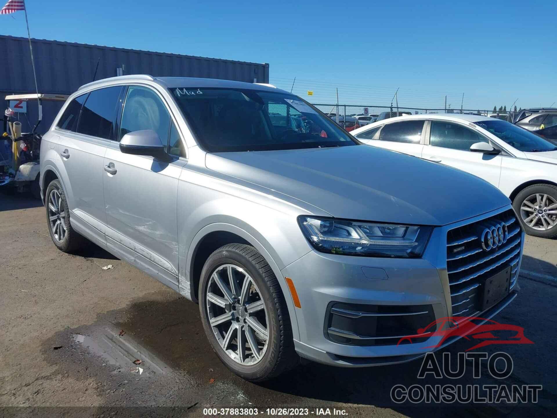 AUDI Q7 2018 - WA1LAAF77JD036390