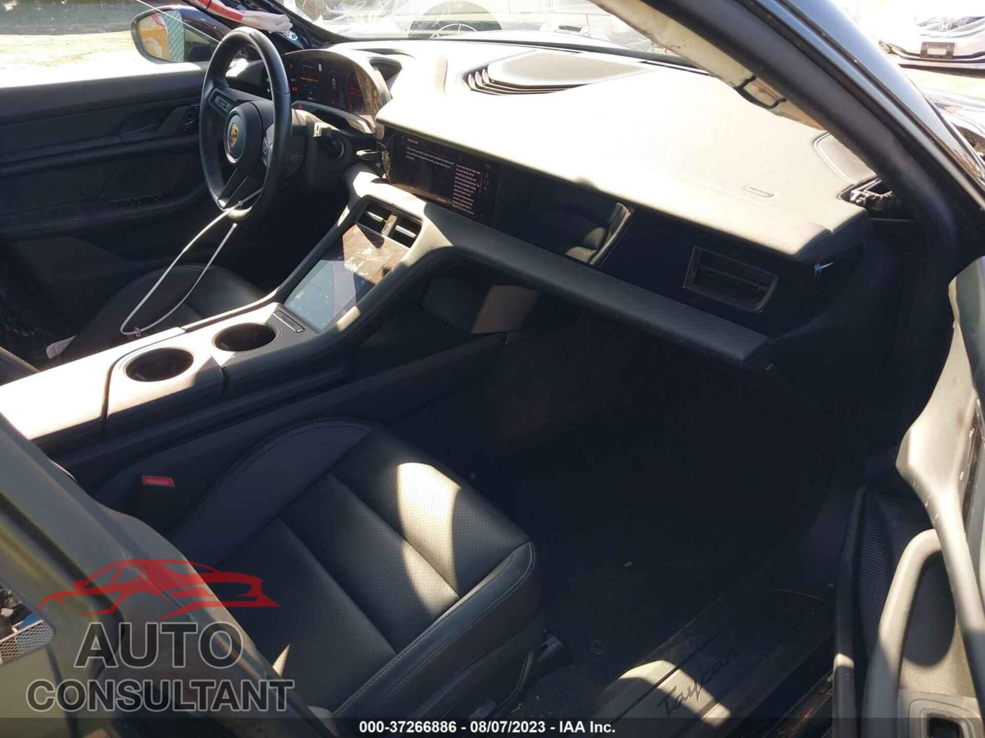 PORSCHE TAYCAN 2021 - WP0AA2Y14MSA18671