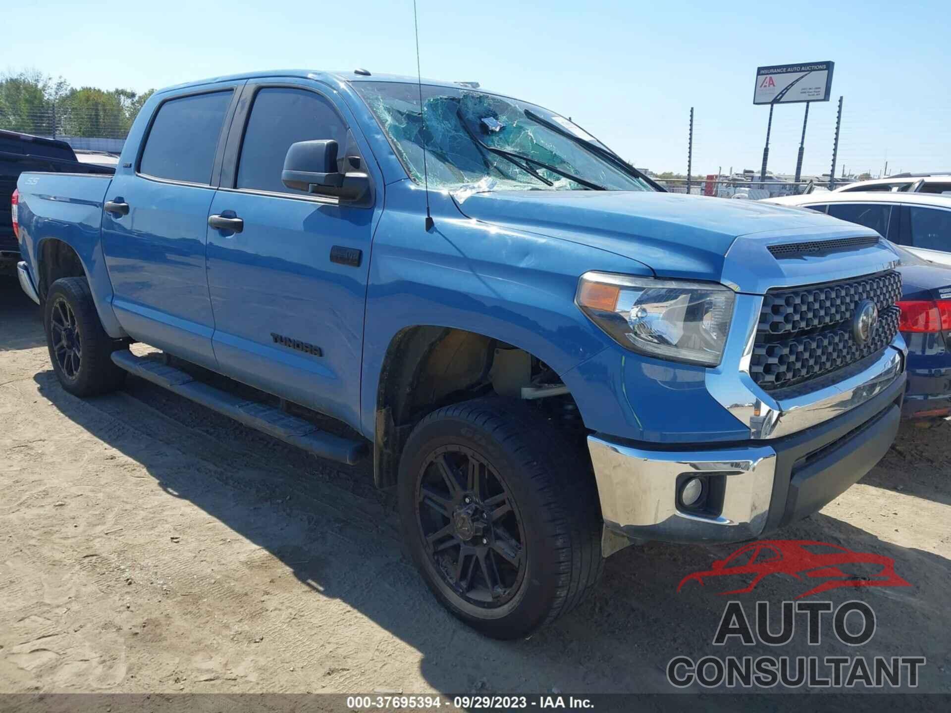 TOYOTA TUNDRA 2019 - 5TFDW5F12KX811127