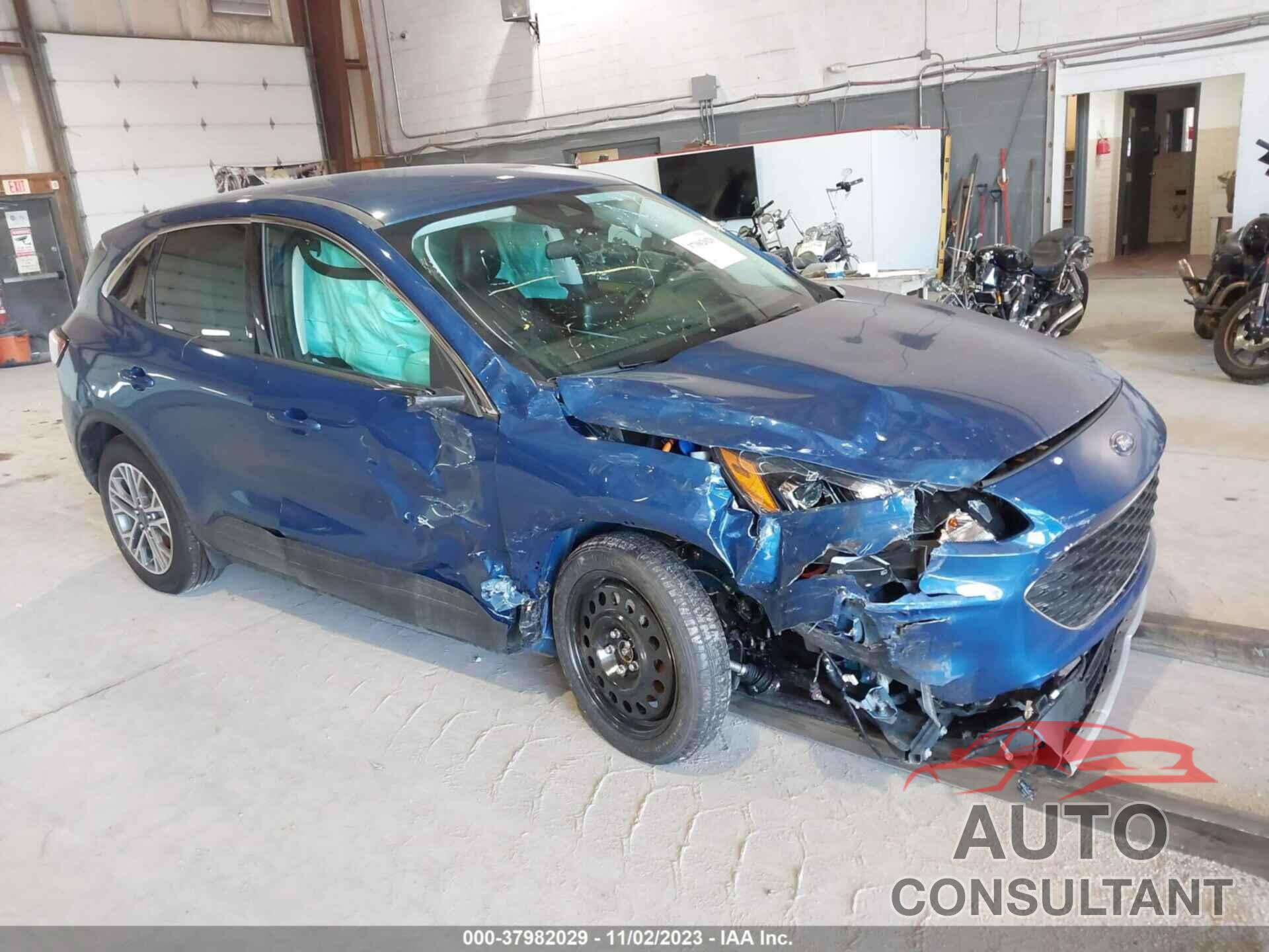 FORD ESCAPE 2022 - 1FMCU9CZ3NUB46730