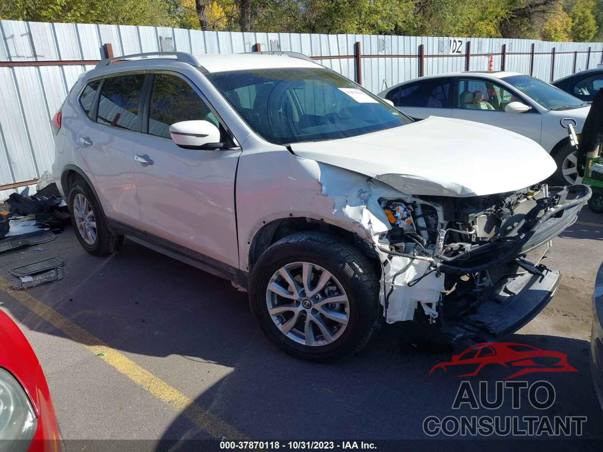 NISSAN ROGUE 2017 - KNMAT2MV9HP596127