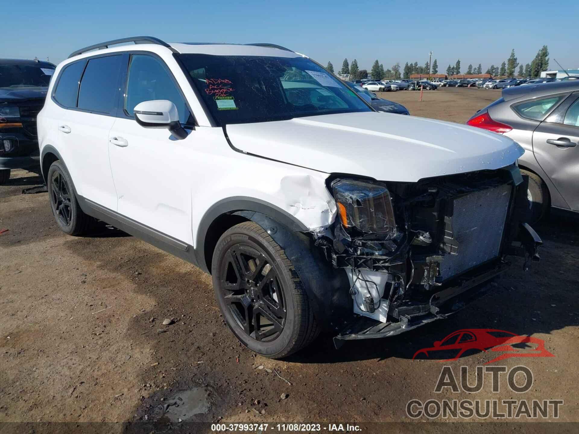 KIA TELLURIDE 2023 - 5XYP3DGC5PG410813