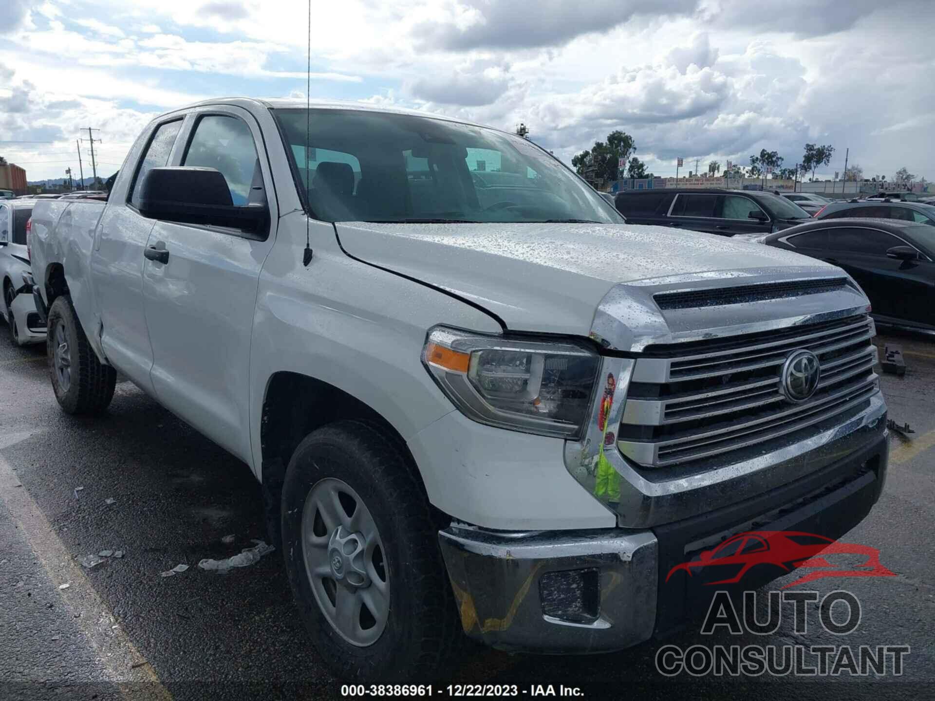 TOYOTA TUNDRA 2019 - 5TFRM5F18KX142597