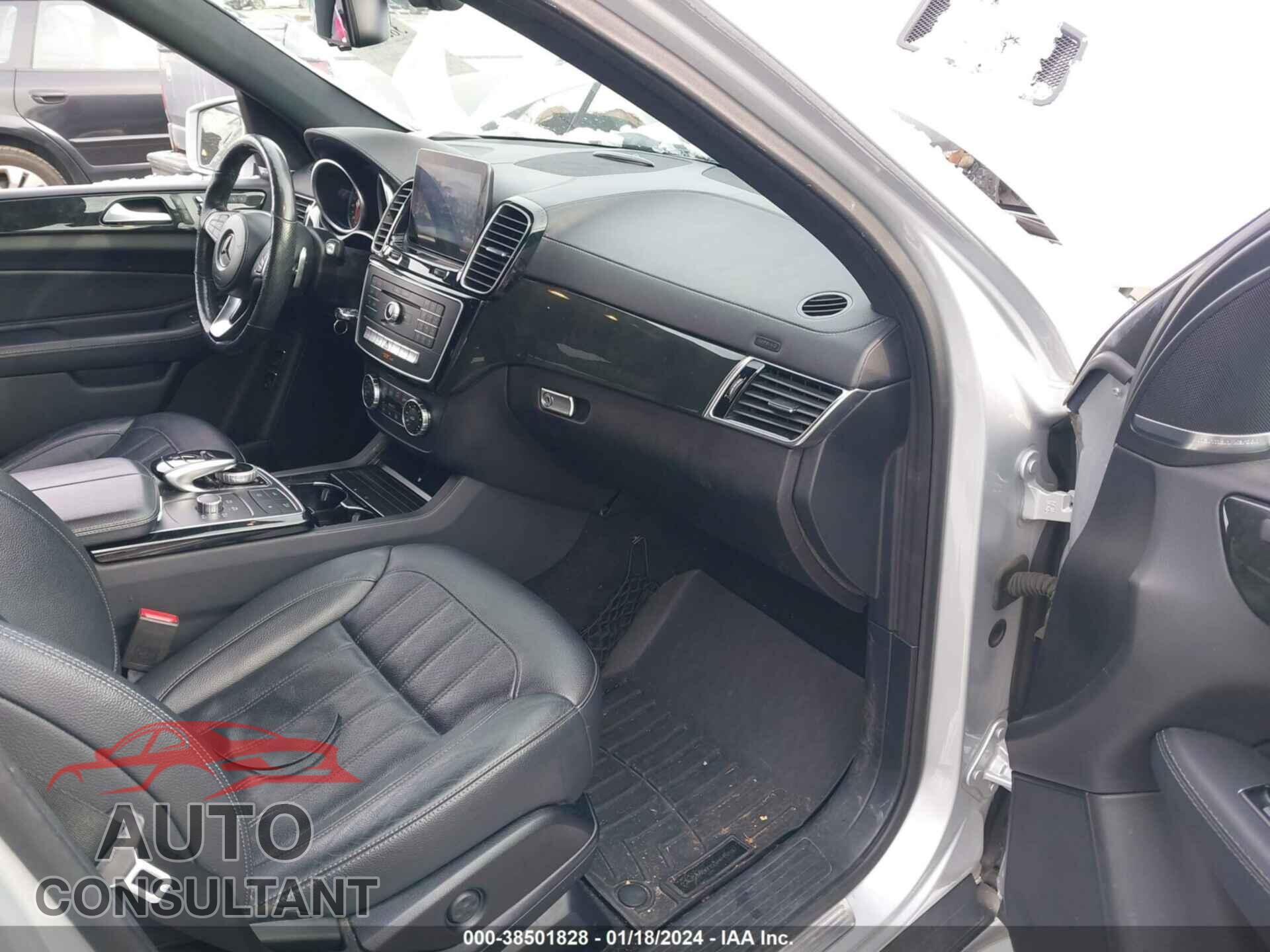 MERCEDES-BENZ GLS 2017 - 4JGDF6EE2HA881504