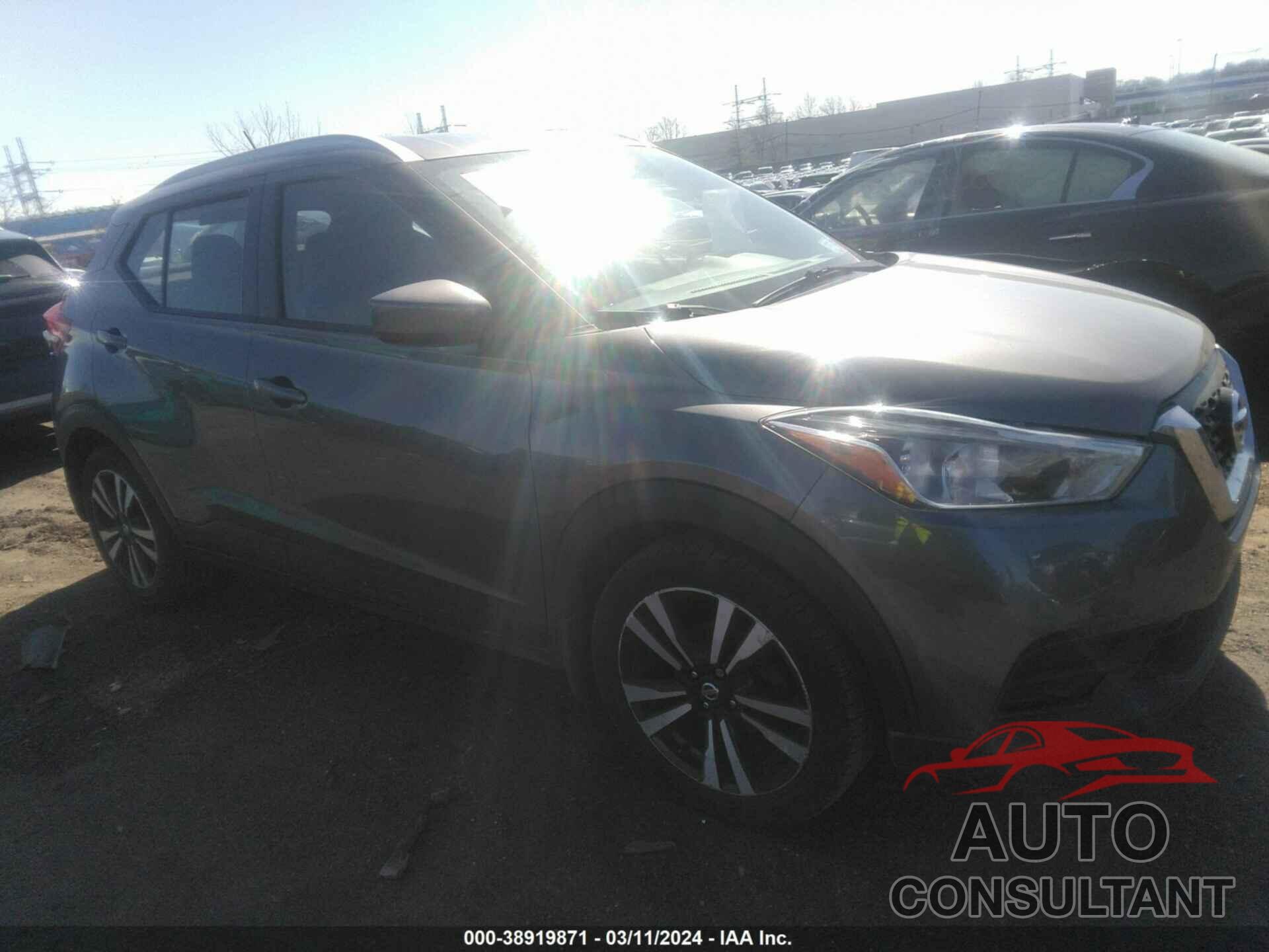 NISSAN KICKS 2018 - 3N1CP5CU9JL541561