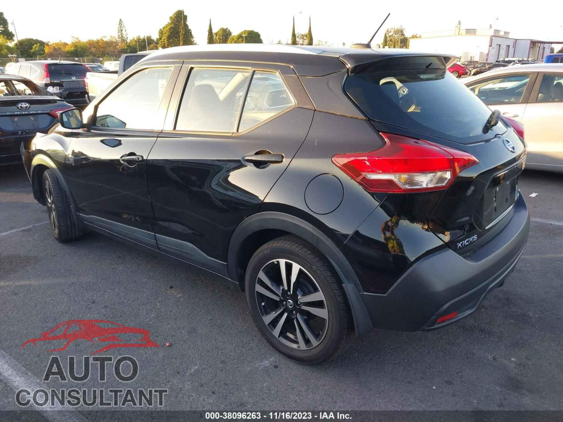 NISSAN KICKS 2019 - 3N1CP5CU3KL486493