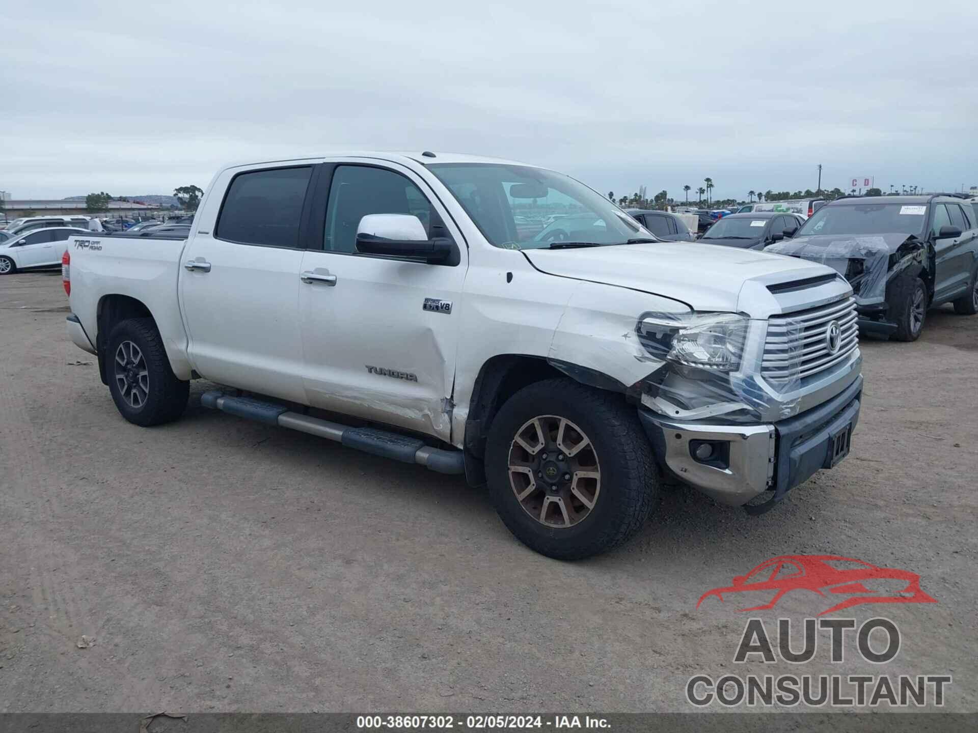 TOYOTA TUNDRA 2017 - 5TFFY5F12HX216628