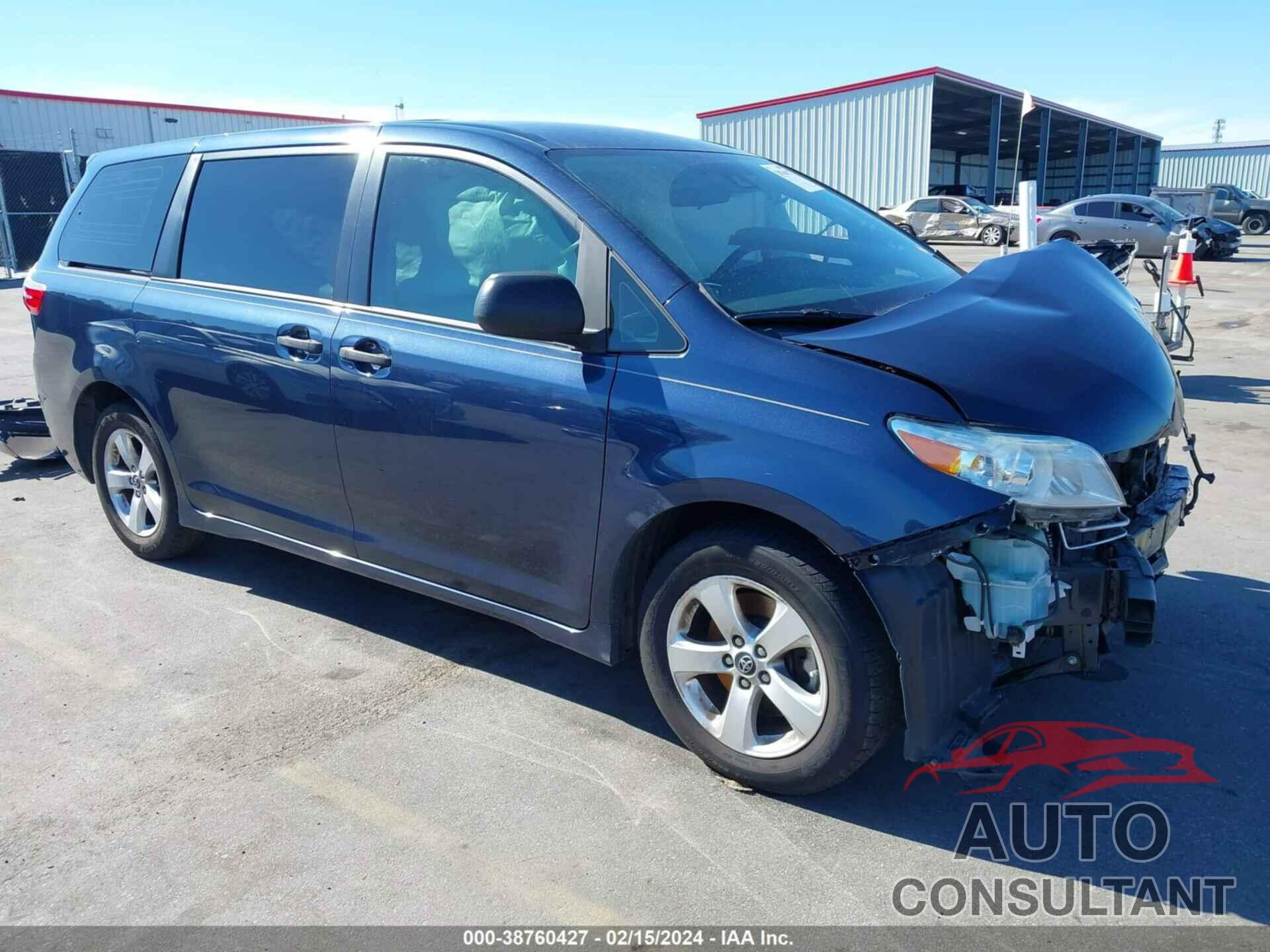 TOYOTA SIENNA 2018 - 5TDZZ3DC5JS924208