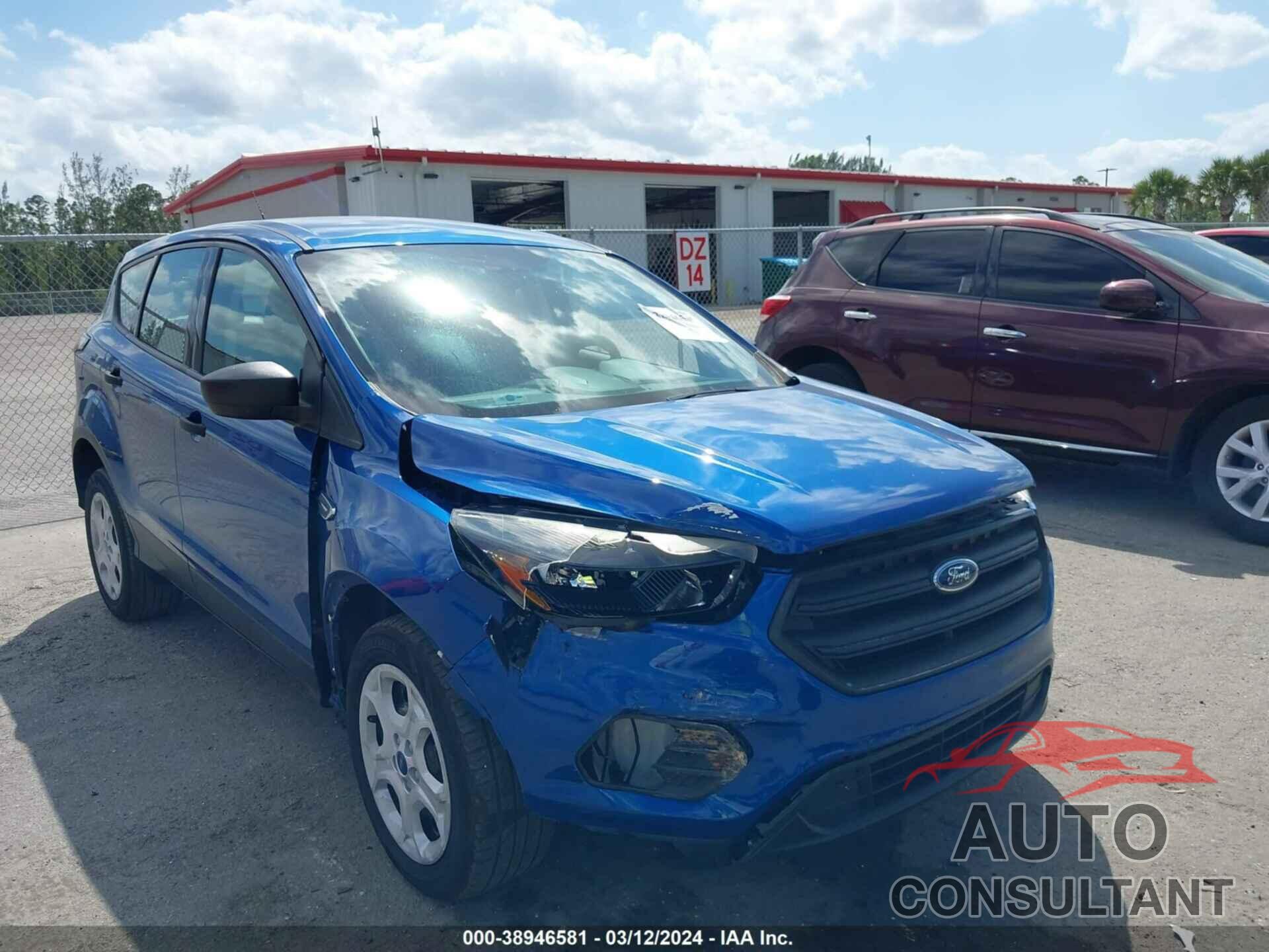 FORD ESCAPE 2018 - 1FMCU0F7XJUB05723