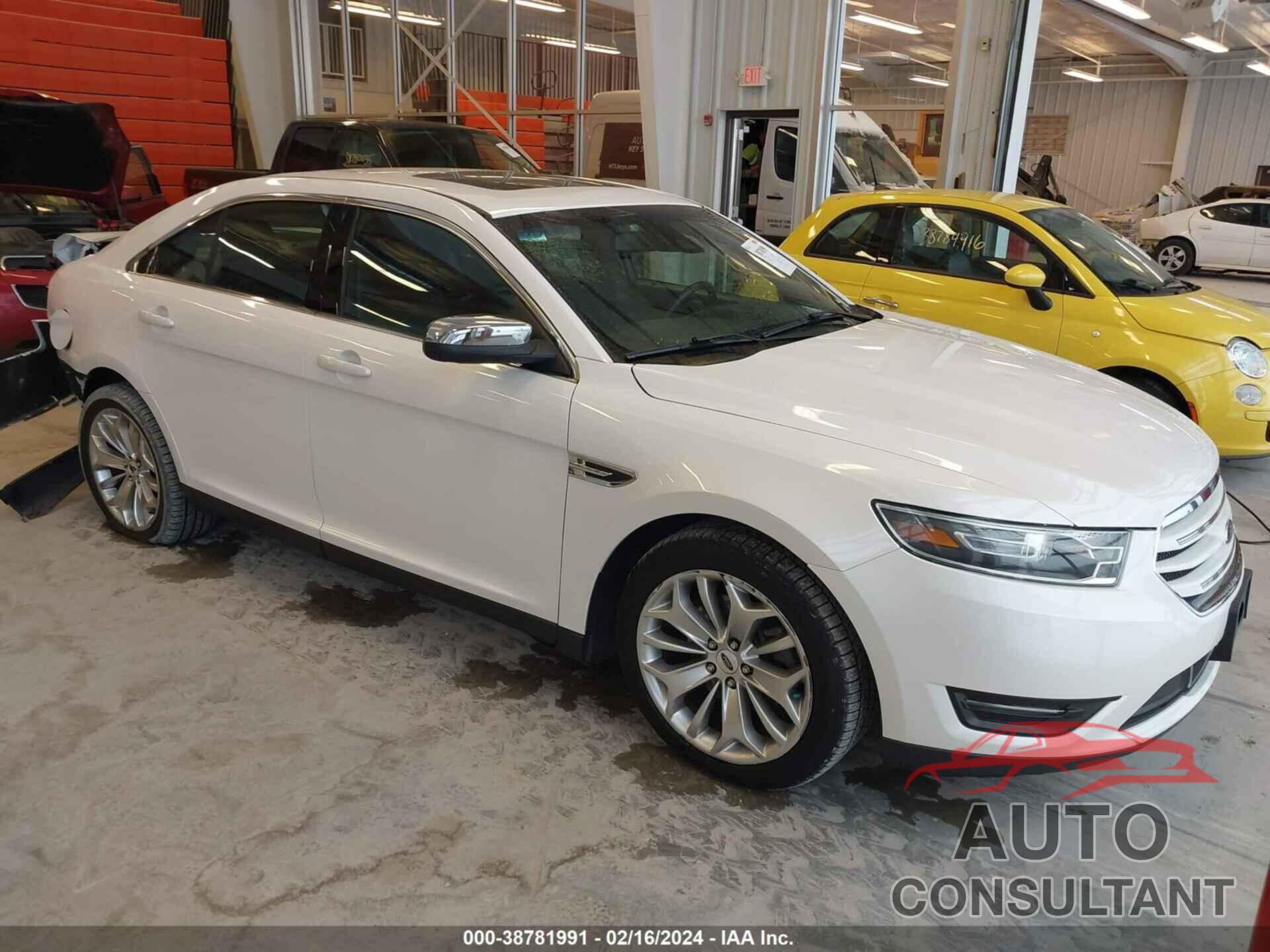 FORD TAURUS 2019 - 1FAHP2F80KG114717