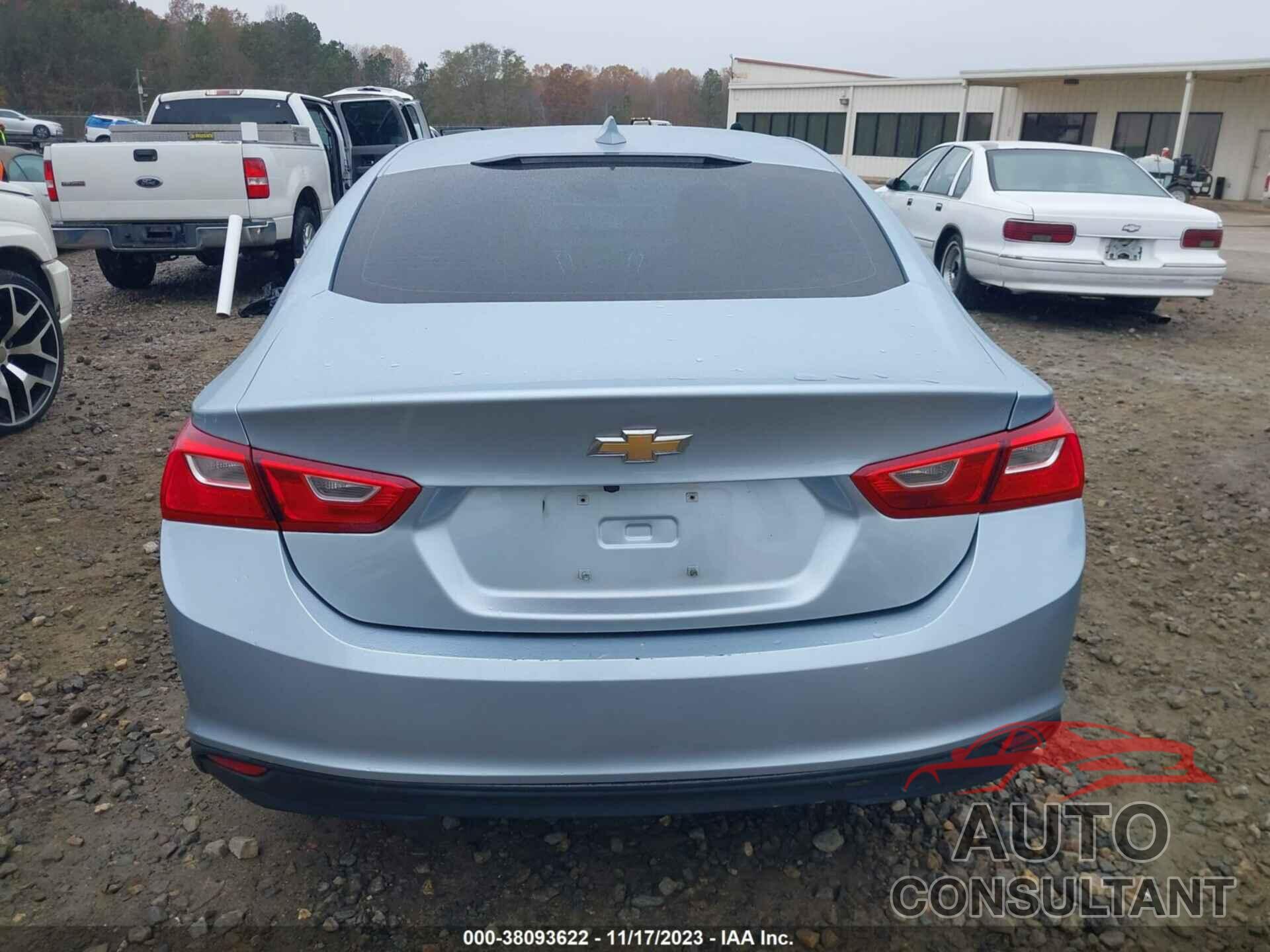 CHEVROLET MALIBU 2017 - 1G1ZE5ST7HF167597