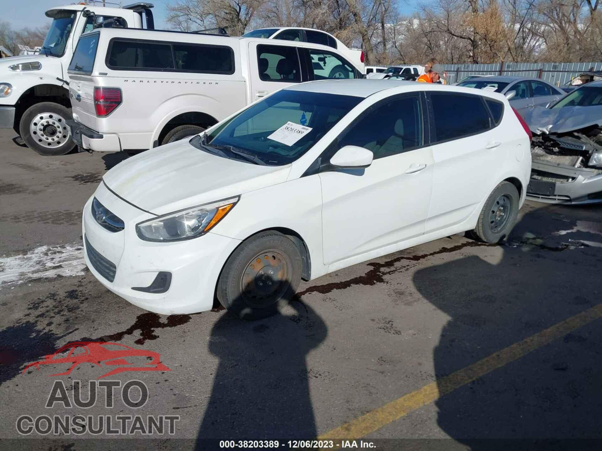 HYUNDAI ACCENT 2015 - KMHCT5AE3FU200900