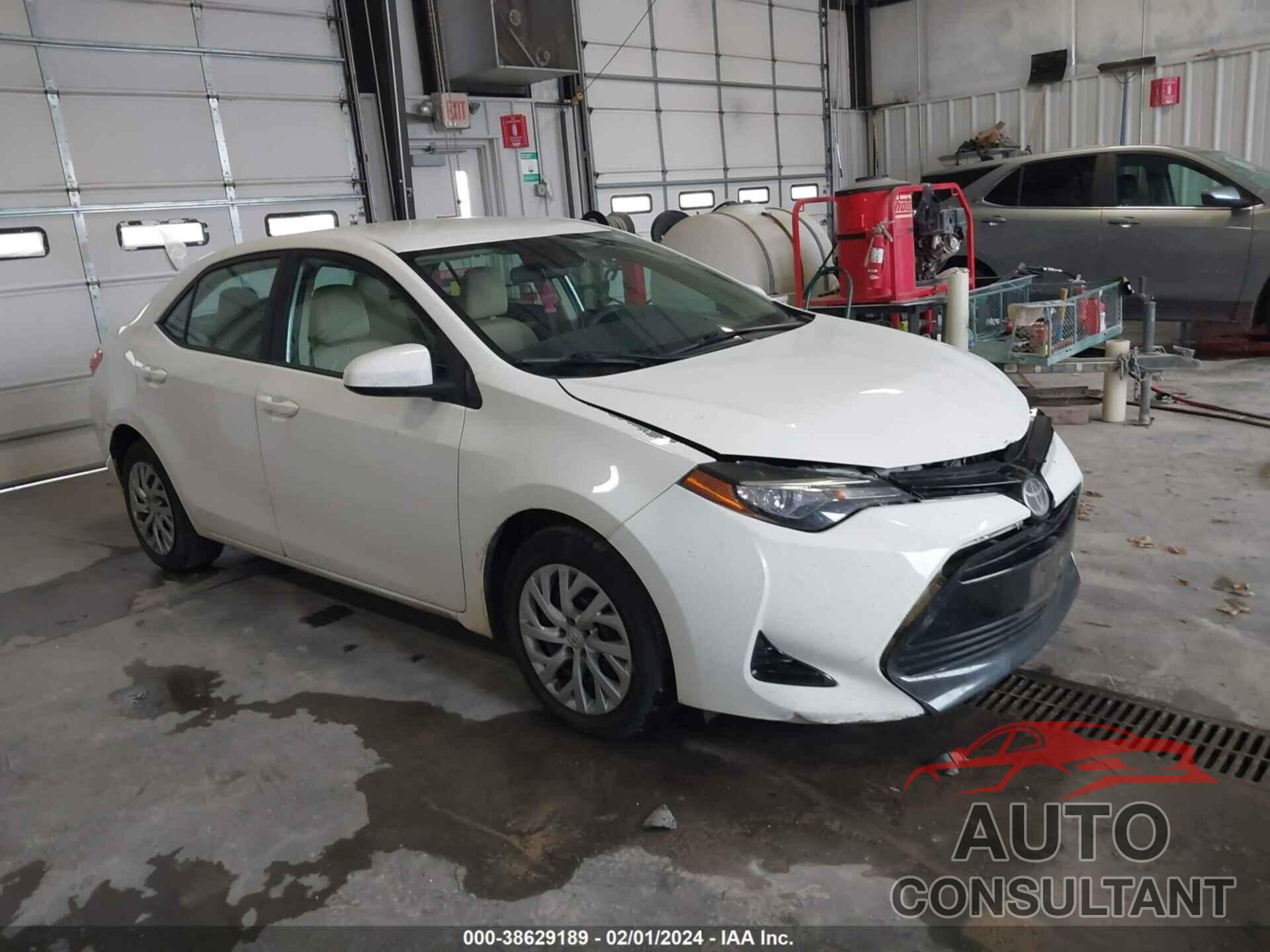 TOYOTA COROLLA 2017 - 5YFBURHE2HP570732